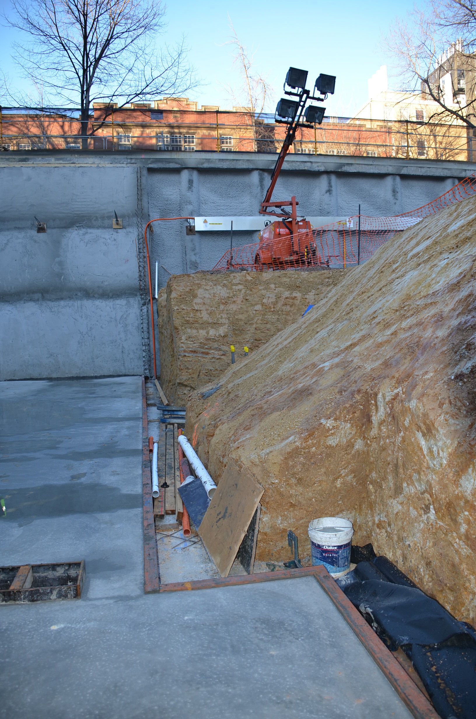 https://archive.abp.unimelb.edu.au/objects/images/Construction/Images/Water storage tank & pump room/DSC_0412.JPG https://archive.abp.unimelb.edu.au/objects/images/Construction/Images/Water storage tank & pump room/DSC_0412.JPG