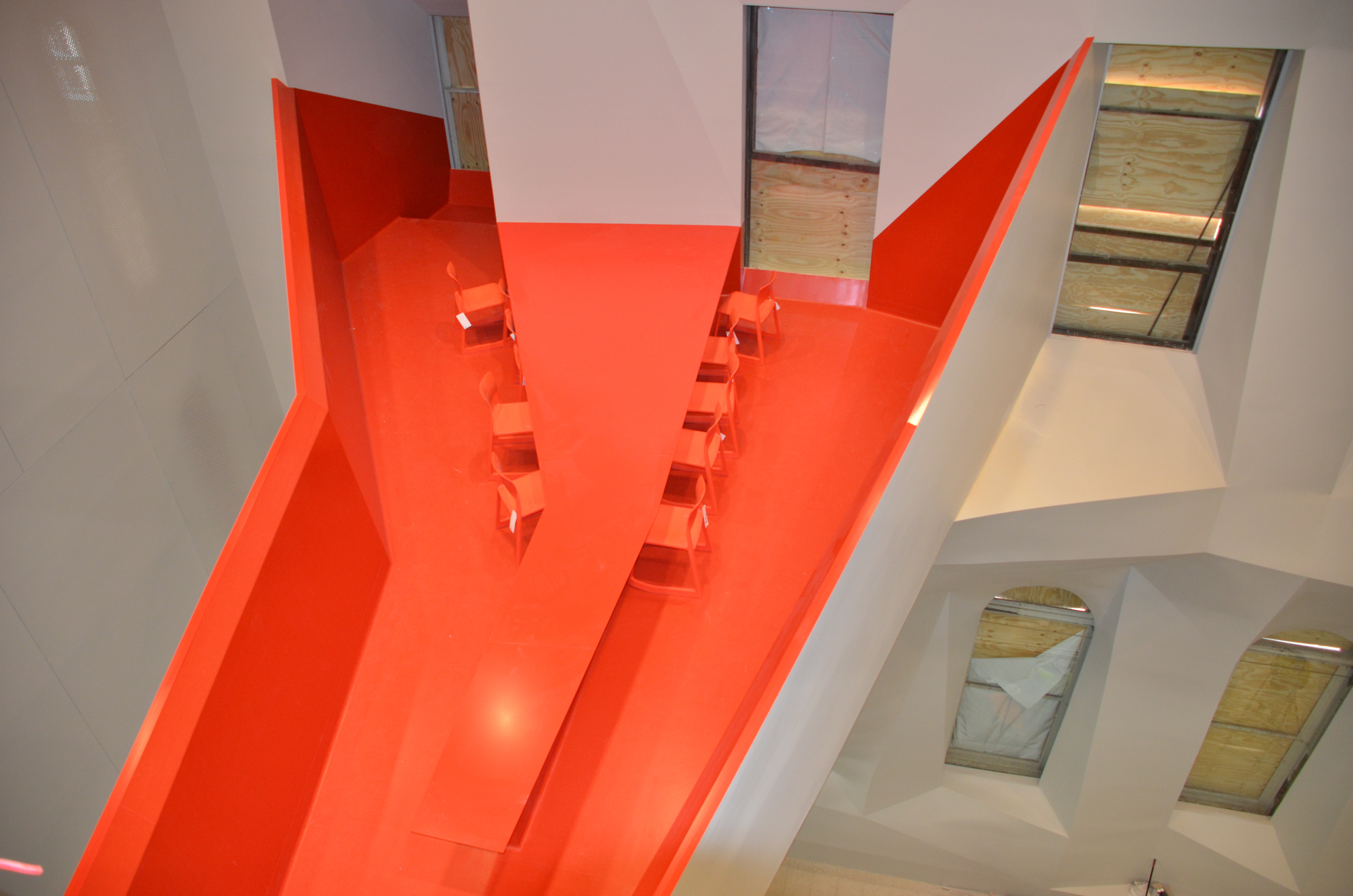 https://archive.abp.unimelb.edu.au/objects/images/Construction/Images/Stairs, walkways and balustrades/Link bridge/DSC_9816.JPG
