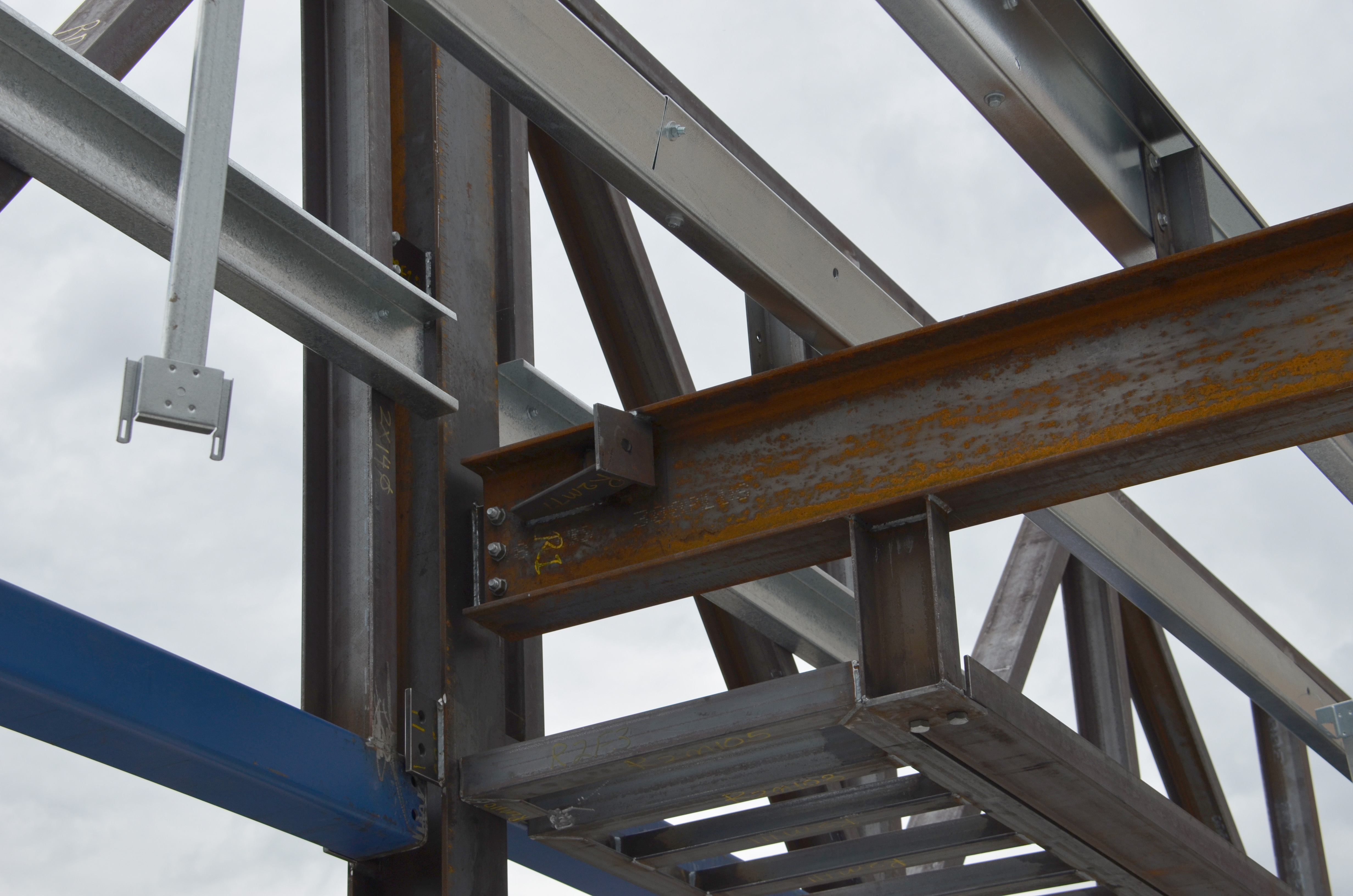 https://archive.abp.unimelb.edu.au/objects/images/Construction/Images/Structural steel/General roof/DSC_3918.JPG