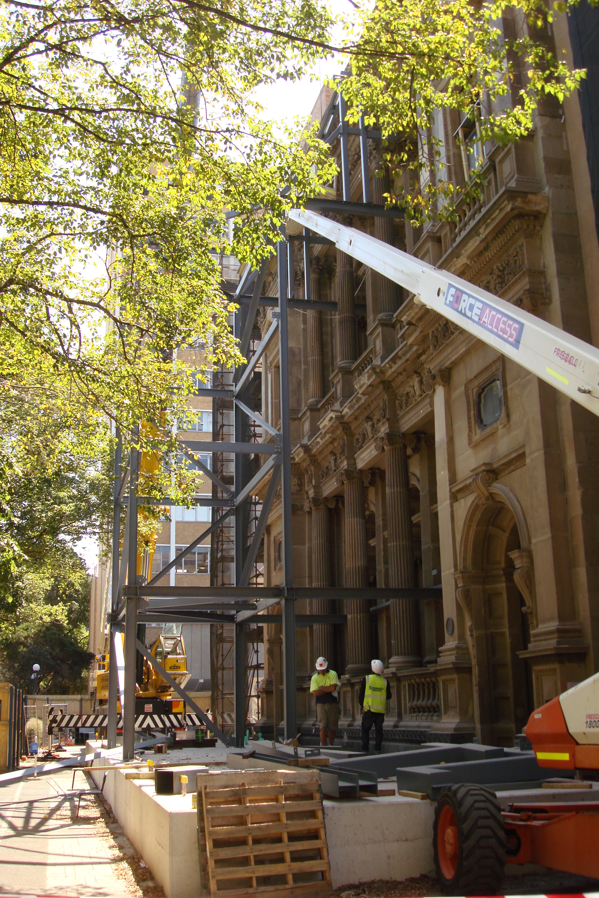 https://archive.abp.unimelb.edu.au/objects/images/Pre-construction/Joseph Reed facade works/DSC08226.JPG https://archive.abp.unimelb.edu.au/objects/images/Pre-construction/Joseph Reed facade works/DSC08226.JPG