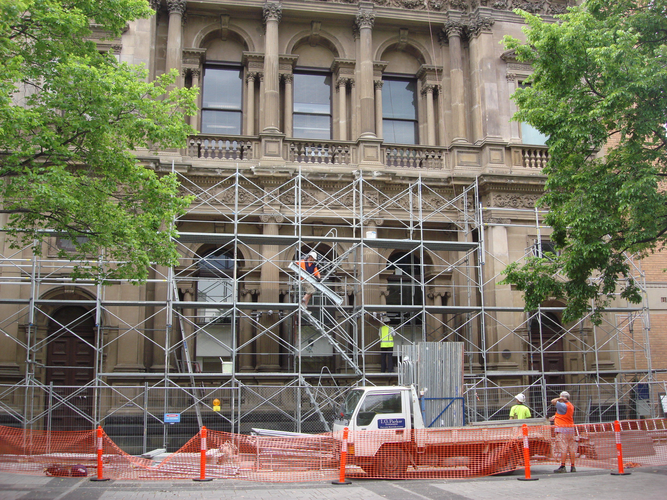 https://archive.abp.unimelb.edu.au/objects/images/Pre-construction/Scaffolding/DSC07662.JPG https://archive.abp.unimelb.edu.au/objects/images/Pre-construction/Scaffolding/DSC07662.JPG
