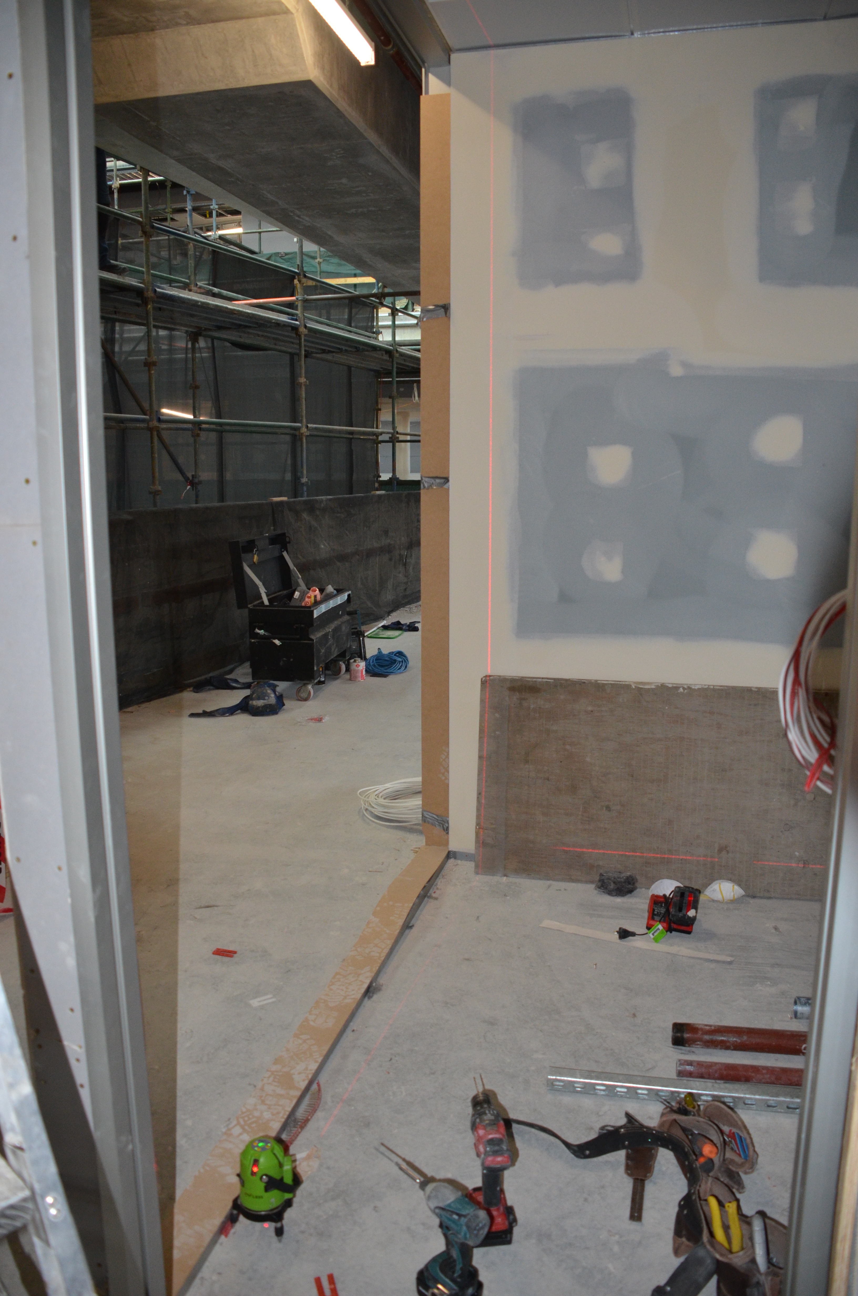 https://archive.abp.unimelb.edu.au/objects/images/Construction/Images/Doors and door frames/Metal door frames for metal stud walls/DSC_7132.JPG