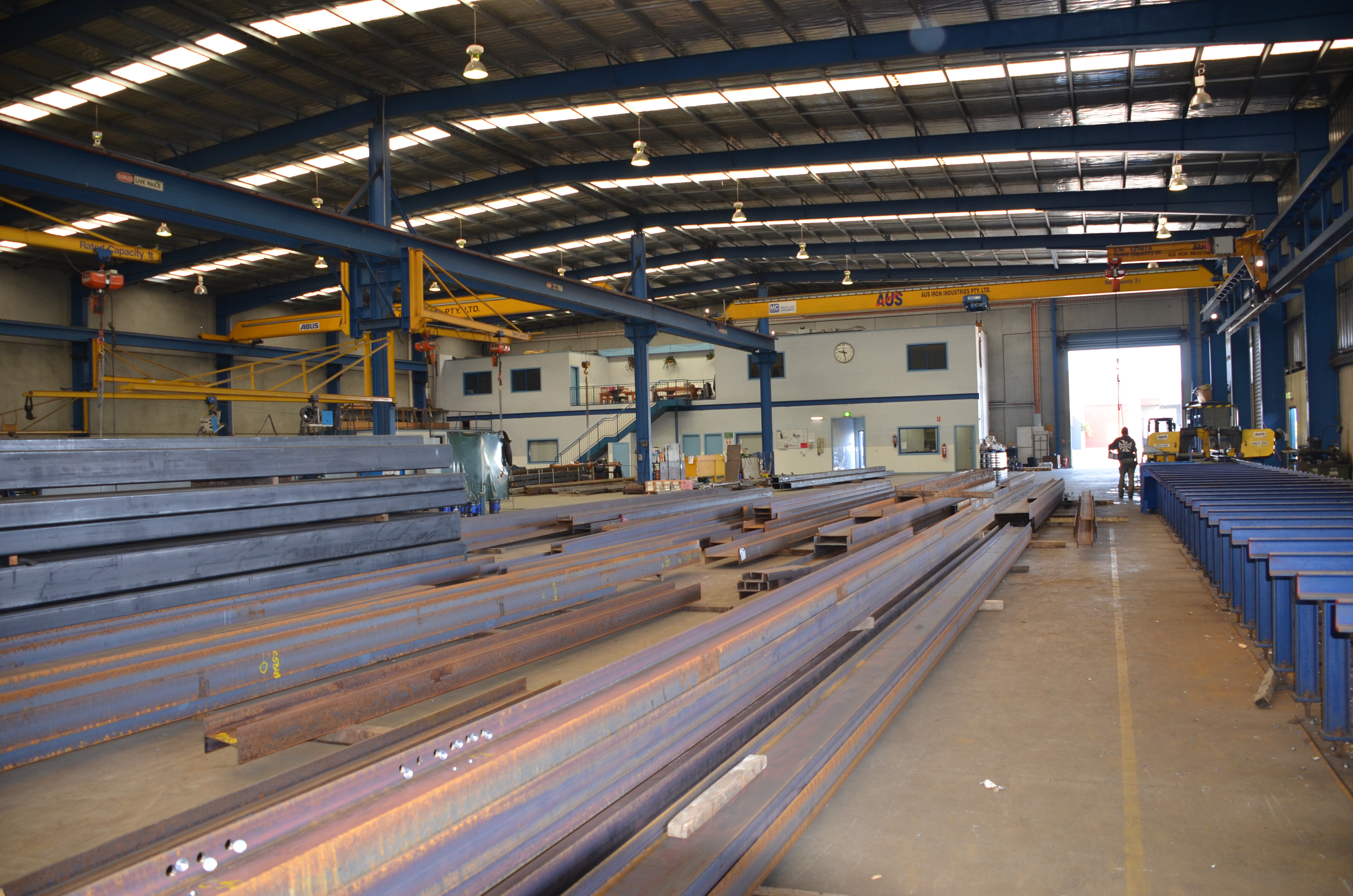 https://archive.abp.unimelb.edu.au/objects/images/Construction/Images/Stairs, walkways and balustrades/Y Stairs structural steel/Aus Iron Industries/DSC_2576.JPG