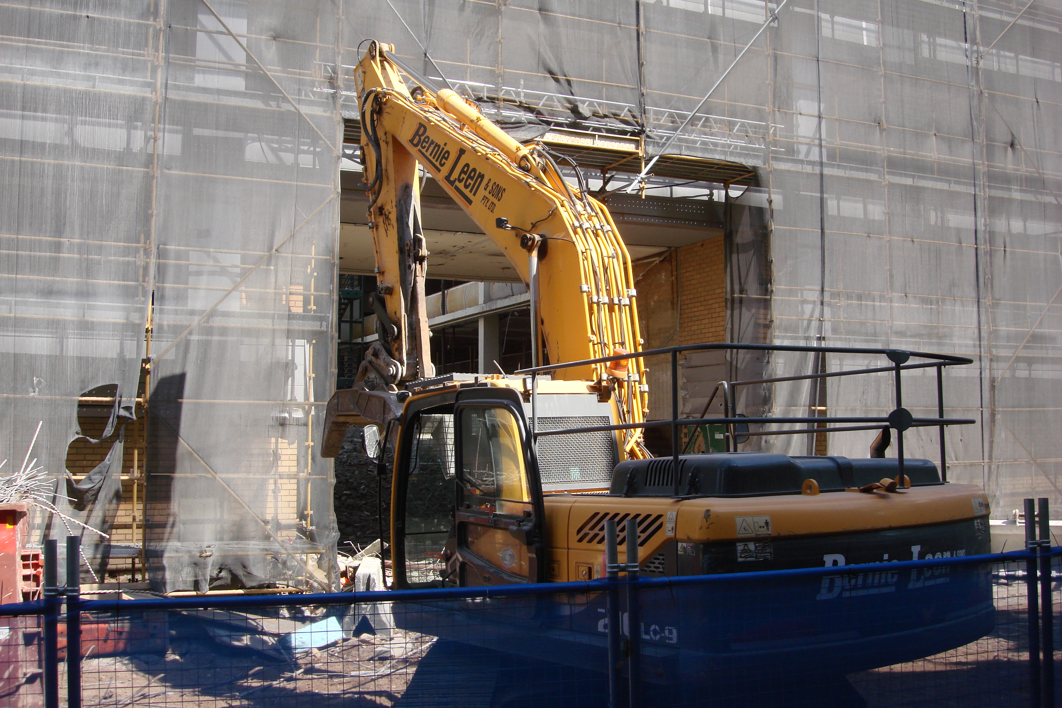 https://archive.abp.unimelb.edu.au/objects/images/Pre-construction/Demolition/ABP/DSC08207.JPG https://archive.abp.unimelb.edu.au/objects/images/Pre-construction/Demolition/ABP/DSC08207.JPG