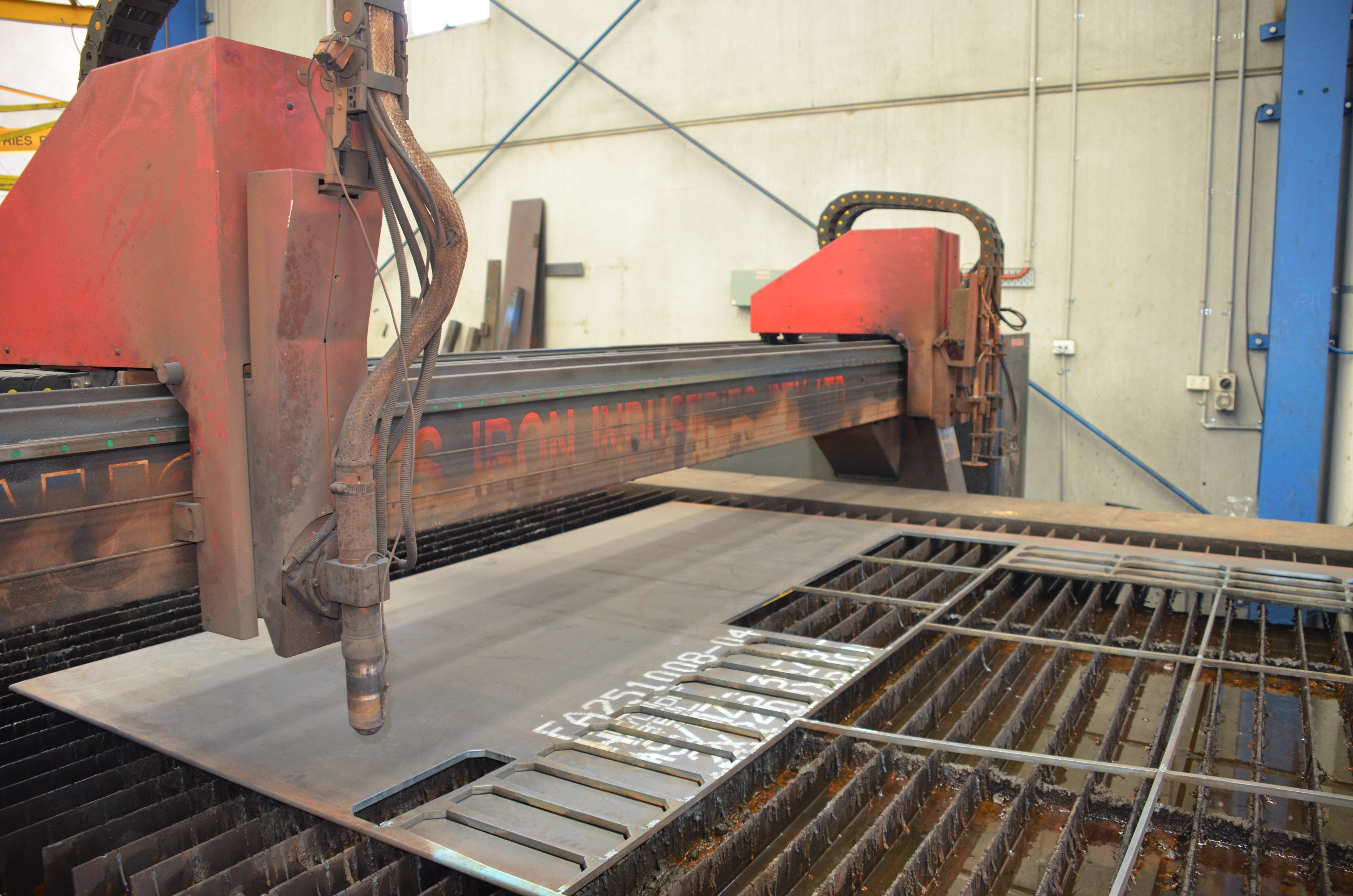https://archive.abp.unimelb.edu.au/objects/images/Construction/Images/Structural steel/Aus Iron Industries fabrication/DSC_2584.JPG