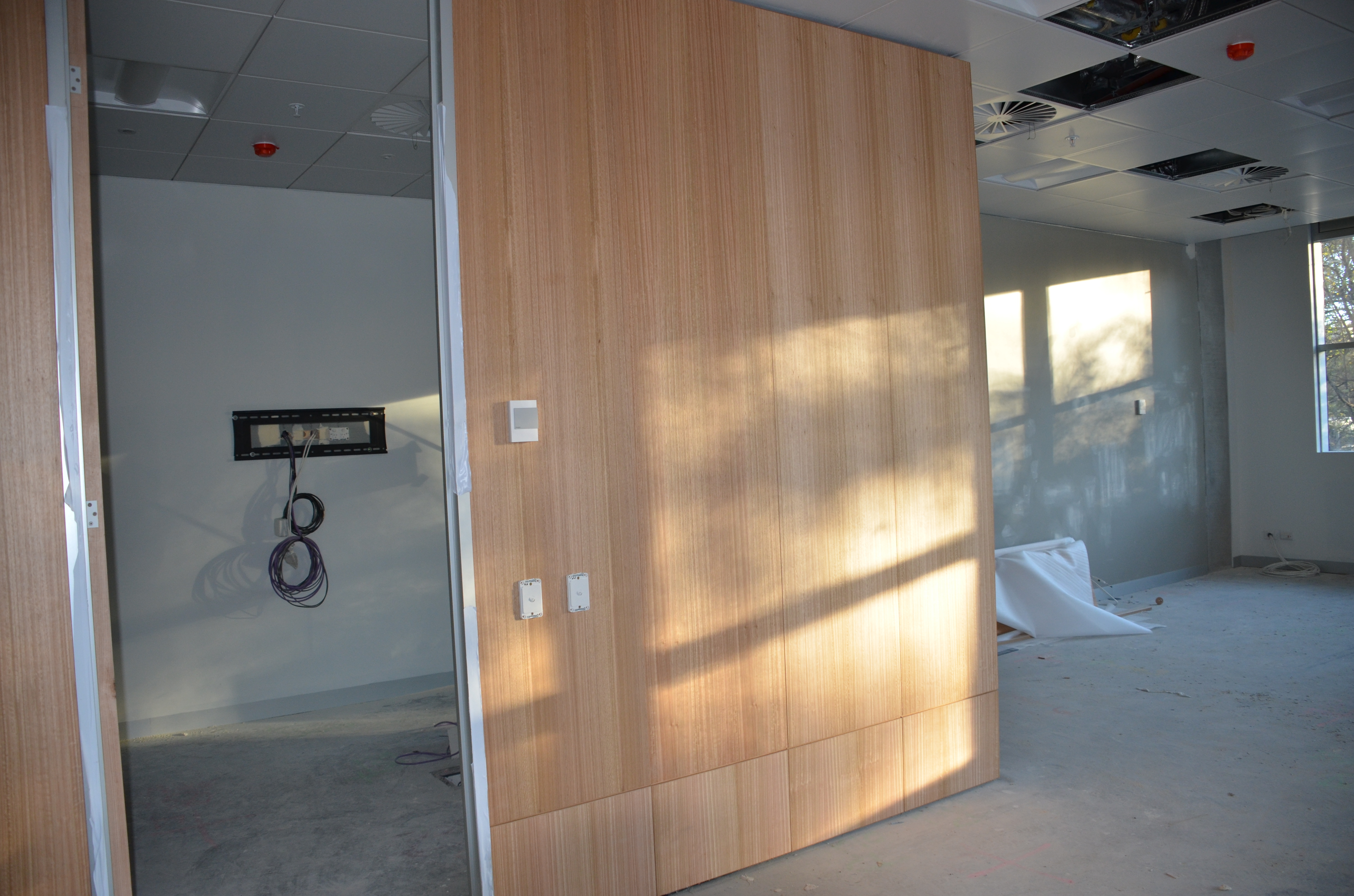 https://archive.abp.unimelb.edu.au/objects/images/Construction/Images/Wall linings and finishes/Timber lining/DSC_8151.JPG https://archive.abp.unimelb.edu.au/objects/images/Construction/Images/Wall linings and finishes/Timber lining/DSC_8151.JPG