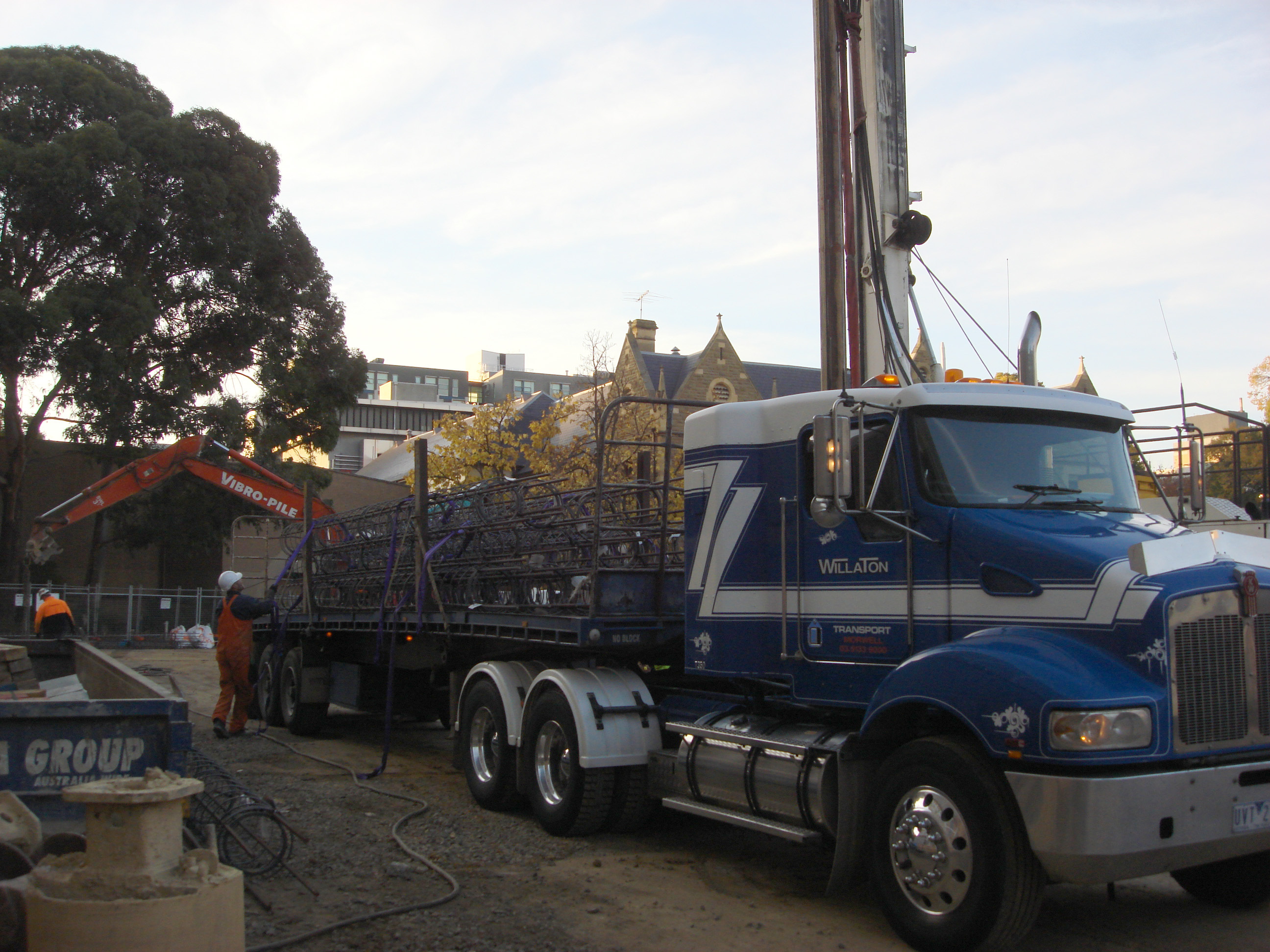 https://archive.abp.unimelb.edu.au/objects/images/Construction/Images/Basement/Bored pier construction/DSC_0104A.JPG