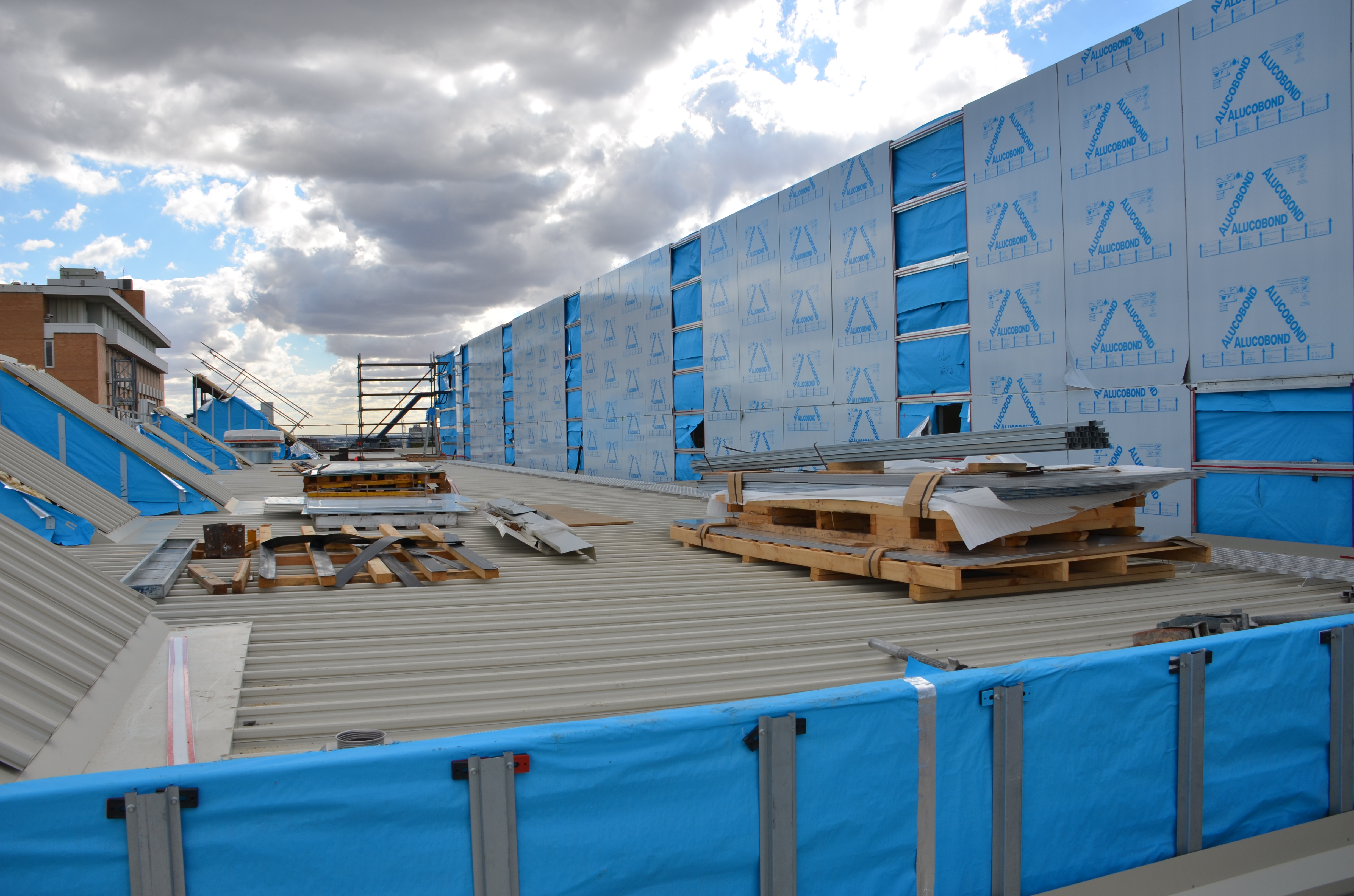 https://archive.abp.unimelb.edu.au/objects/images/Construction/Images/Roof/Sheet wall claddings/Composite sheet/DSC_6403.JPG https://archive.abp.unimelb.edu.au/objects/images/Construction/Images/Roof/Sheet wall claddings/Composite sheet/DSC_6403.JPG