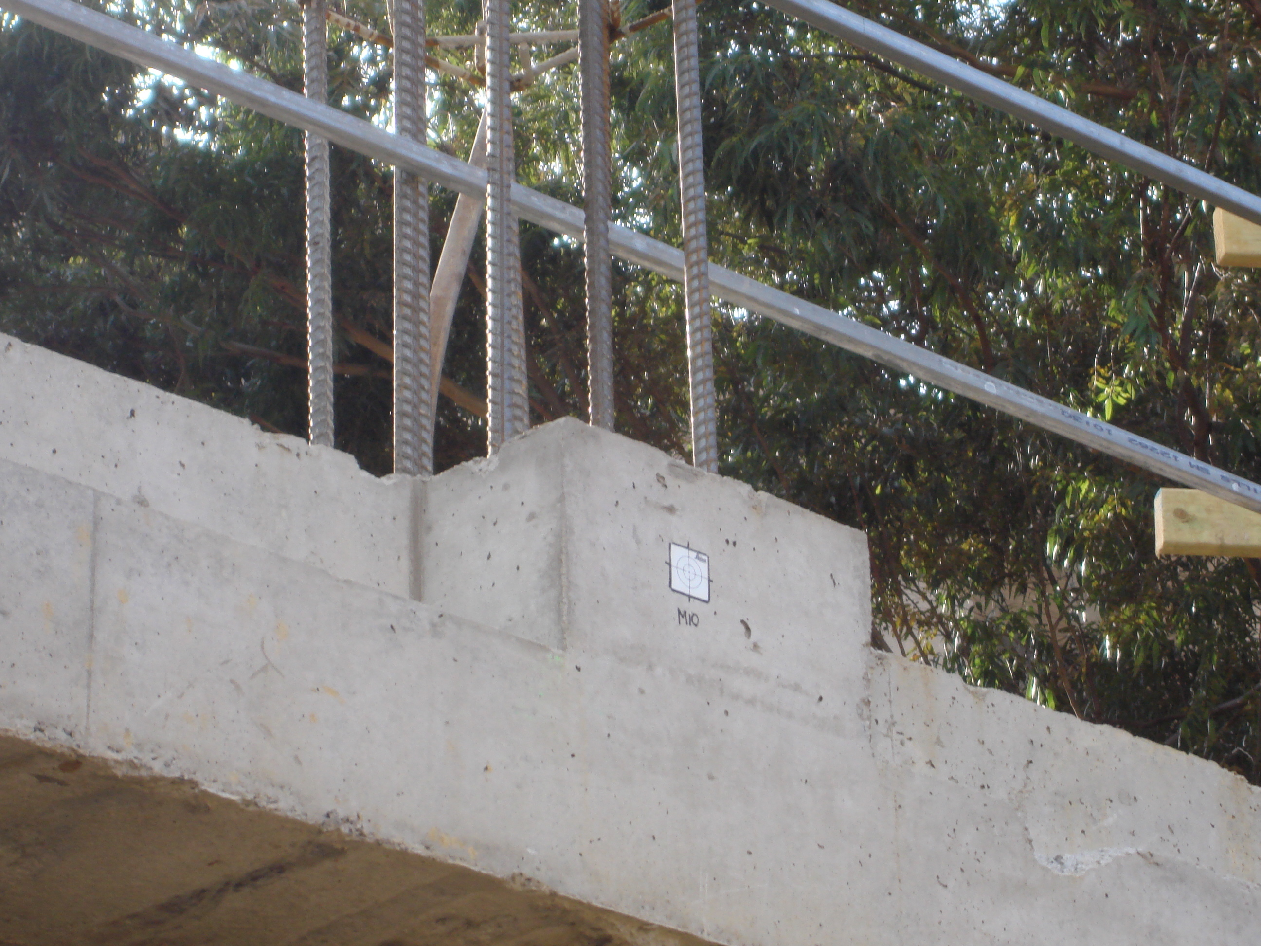 https://archive.abp.unimelb.edu.au/objects/images/Construction/Images/Basement/Capping beams/DSC_0160W.JPG