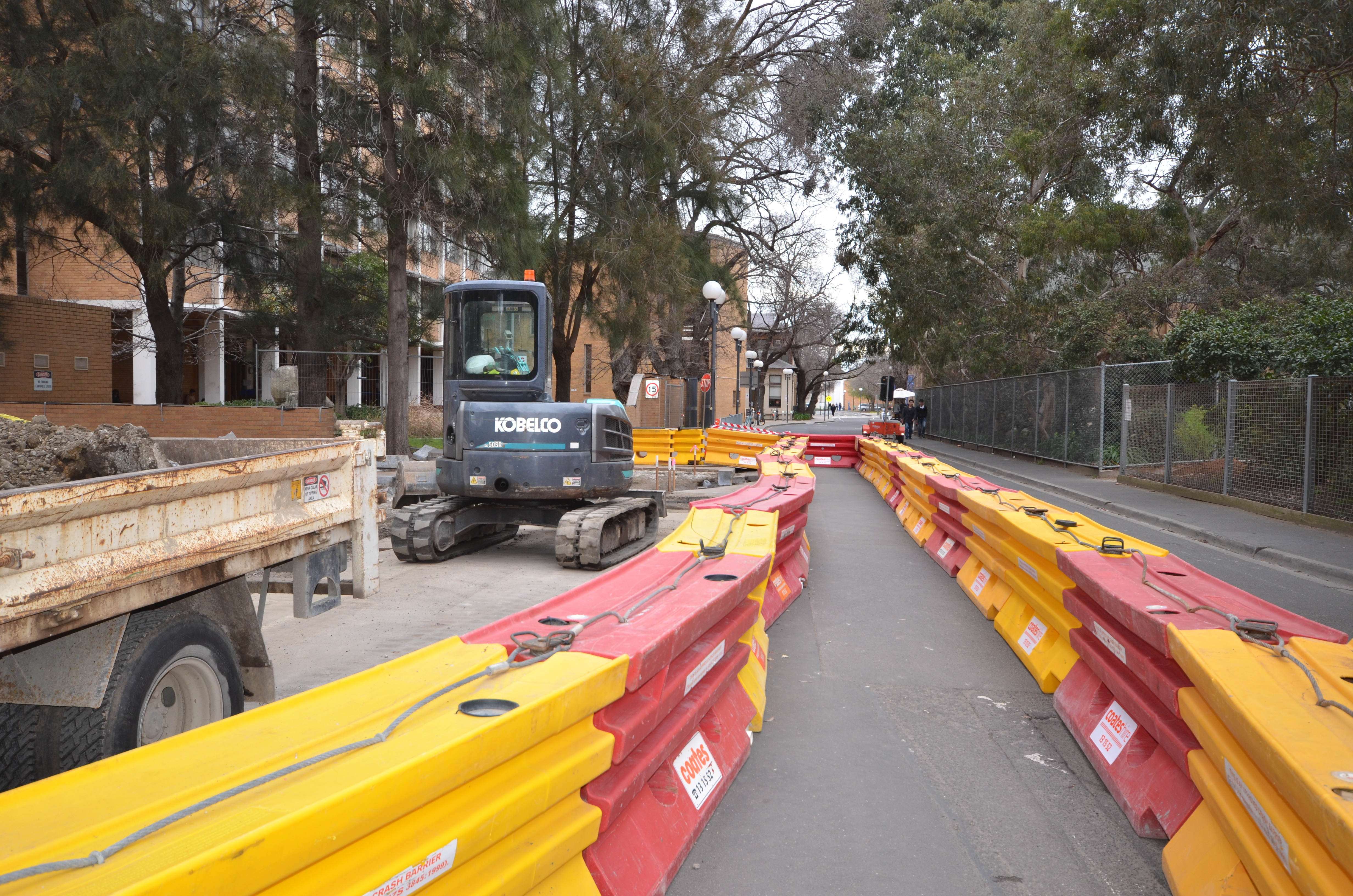 https://archive.abp.unimelb.edu.au/objects/images/Construction/Images/External Works/Groundworks/DSD_0148.JPG https://archive.abp.unimelb.edu.au/objects/images/Construction/Images/External Works/Groundworks/DSD_0148.JPG
