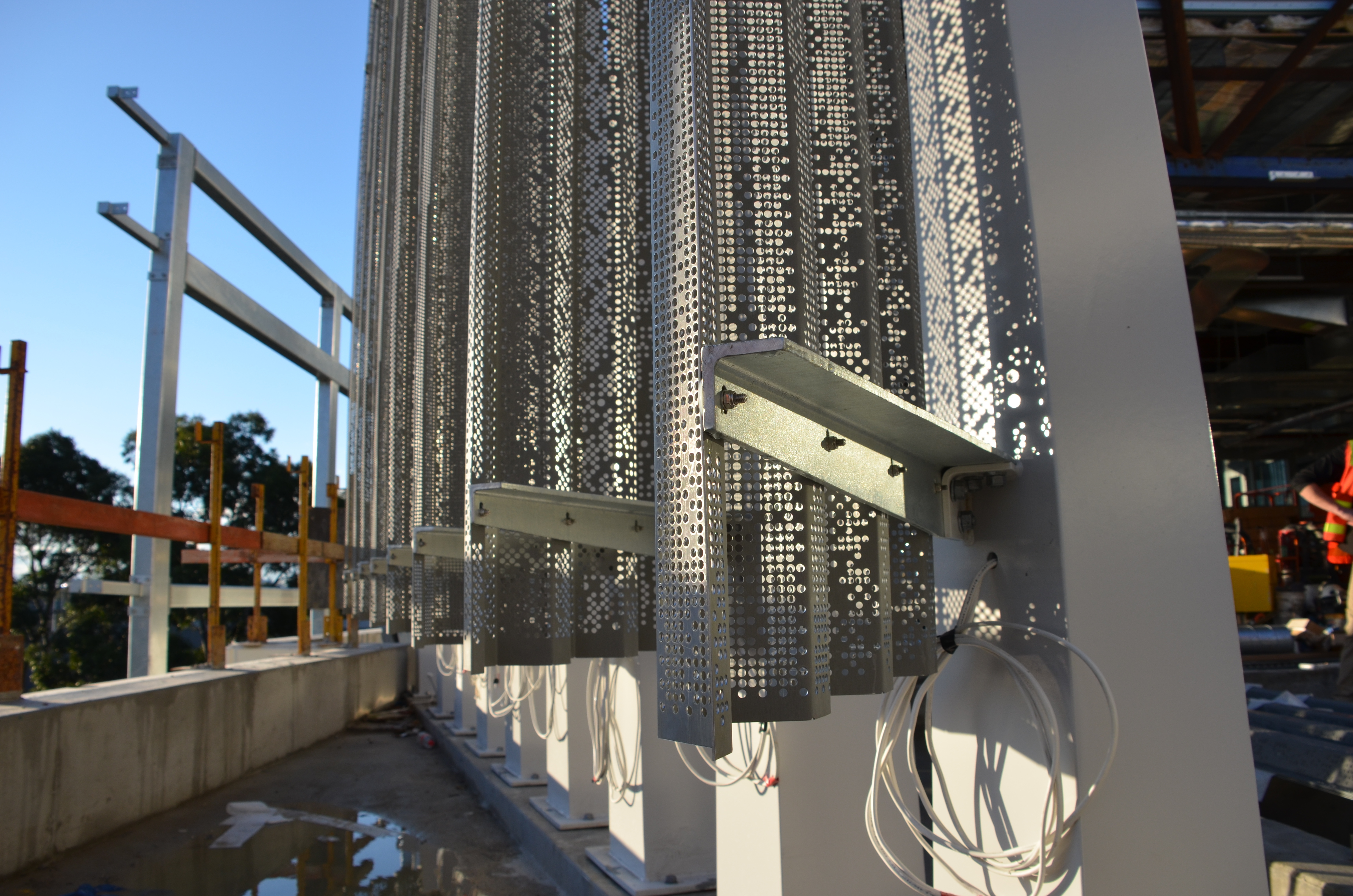https://archive.abp.unimelb.edu.au/objects/images/Construction/Images/Facades/Zinc screens & access platforms/Zinc screens and frames/DSC_7994.JPG https://archive.abp.unimelb.edu.au/objects/images/Construction/Images/Facades/Zinc screens & access platforms/Zinc screens and frames/DSC_7994.JPG