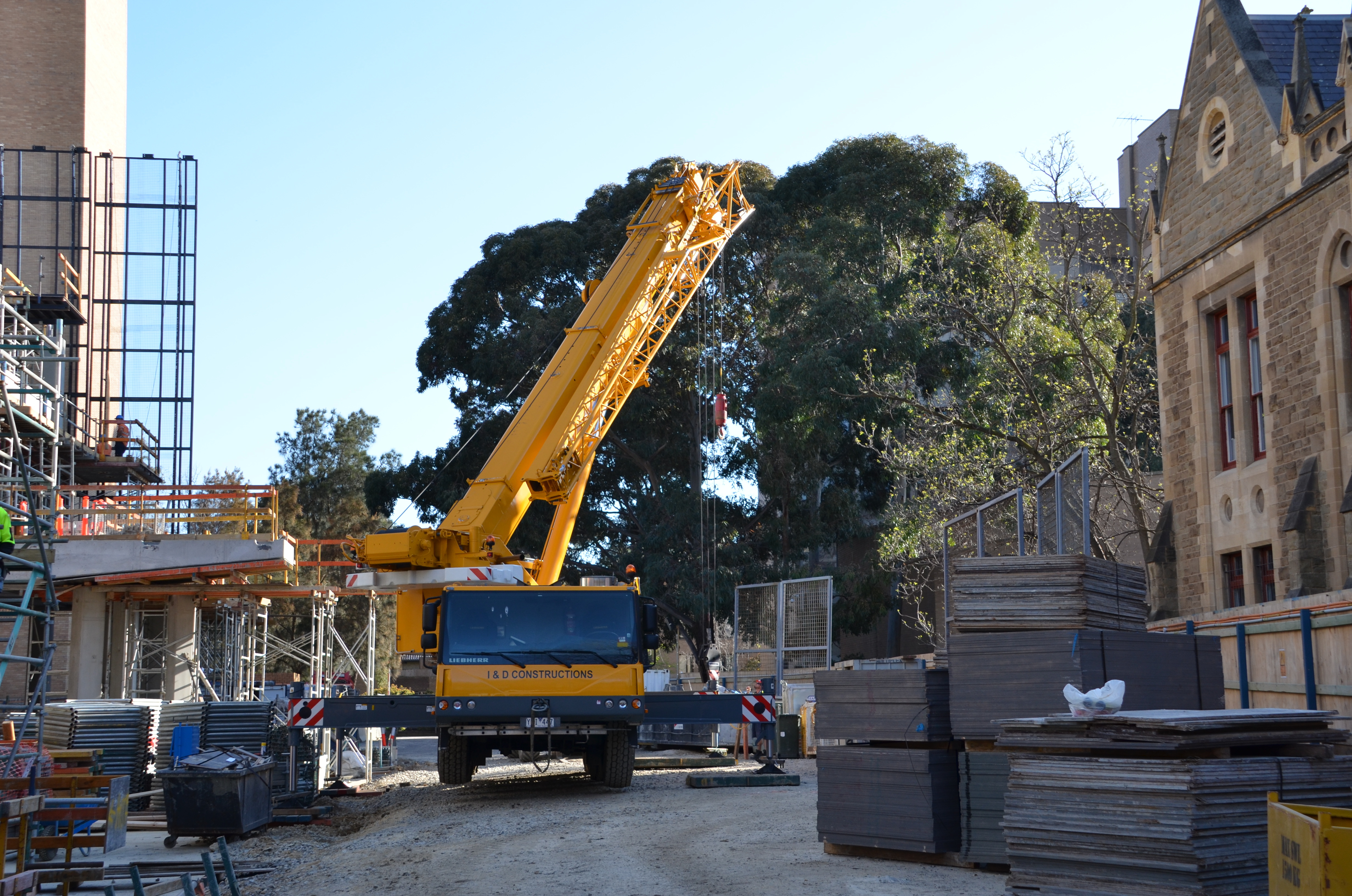 https://archive.abp.unimelb.edu.au/objects/images/Construction/Images/Plant and Equipment/Mobile cranes/DSC_2292.JPG https://archive.abp.unimelb.edu.au/objects/images/Construction/Images/Plant and Equipment/Mobile cranes/DSC_2292.JPG