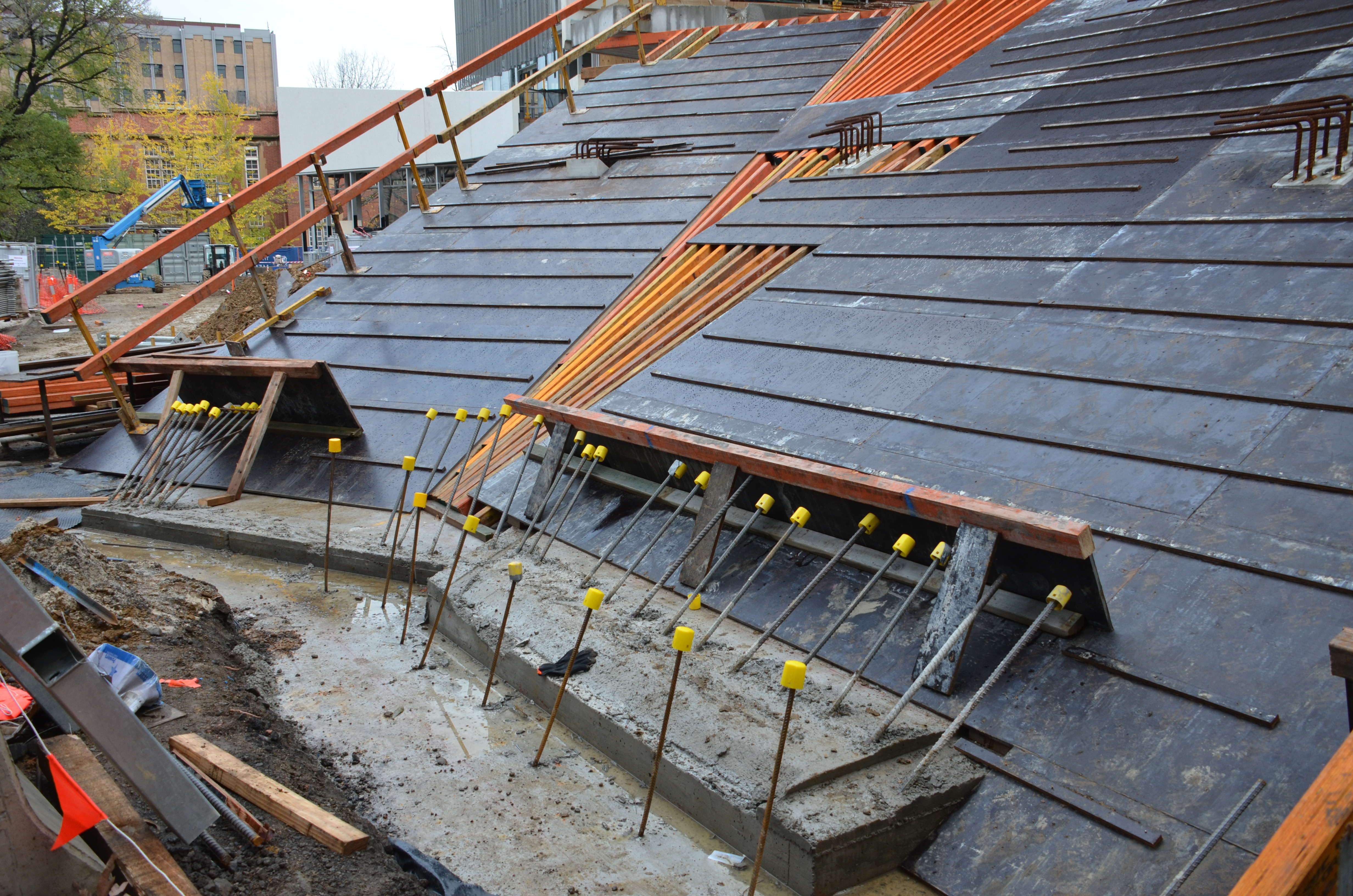 https://archive.abp.unimelb.edu.au/objects/images/Construction/Images/Stairs, walkways and balustrades/External east stairs/DSC_8322.JPG