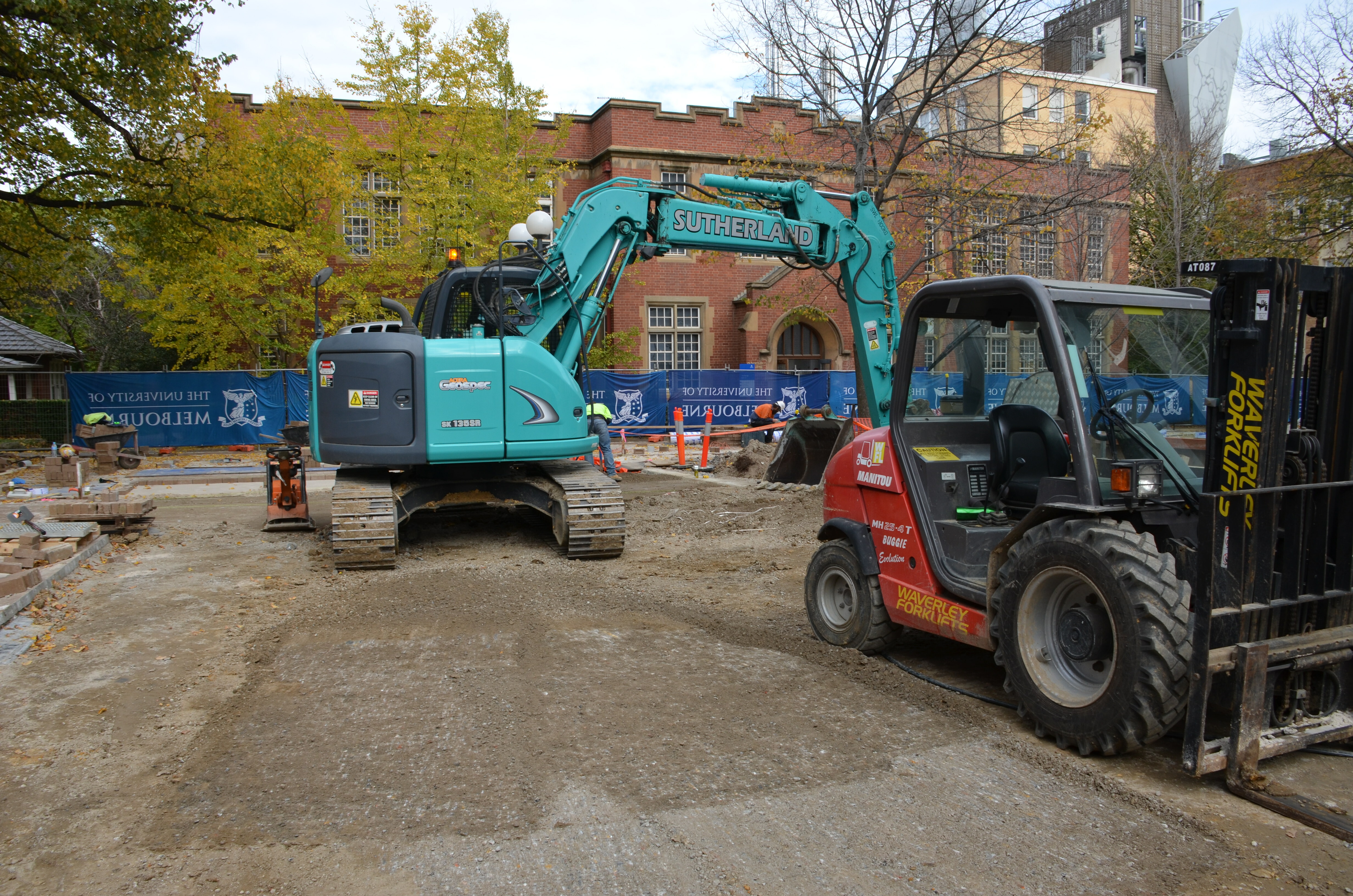 https://archive.abp.unimelb.edu.au/objects/images/Construction/Images/External Works/Groundworks/DSC_8096.JPG https://archive.abp.unimelb.edu.au/objects/images/Construction/Images/External Works/Groundworks/DSC_8096.JPG