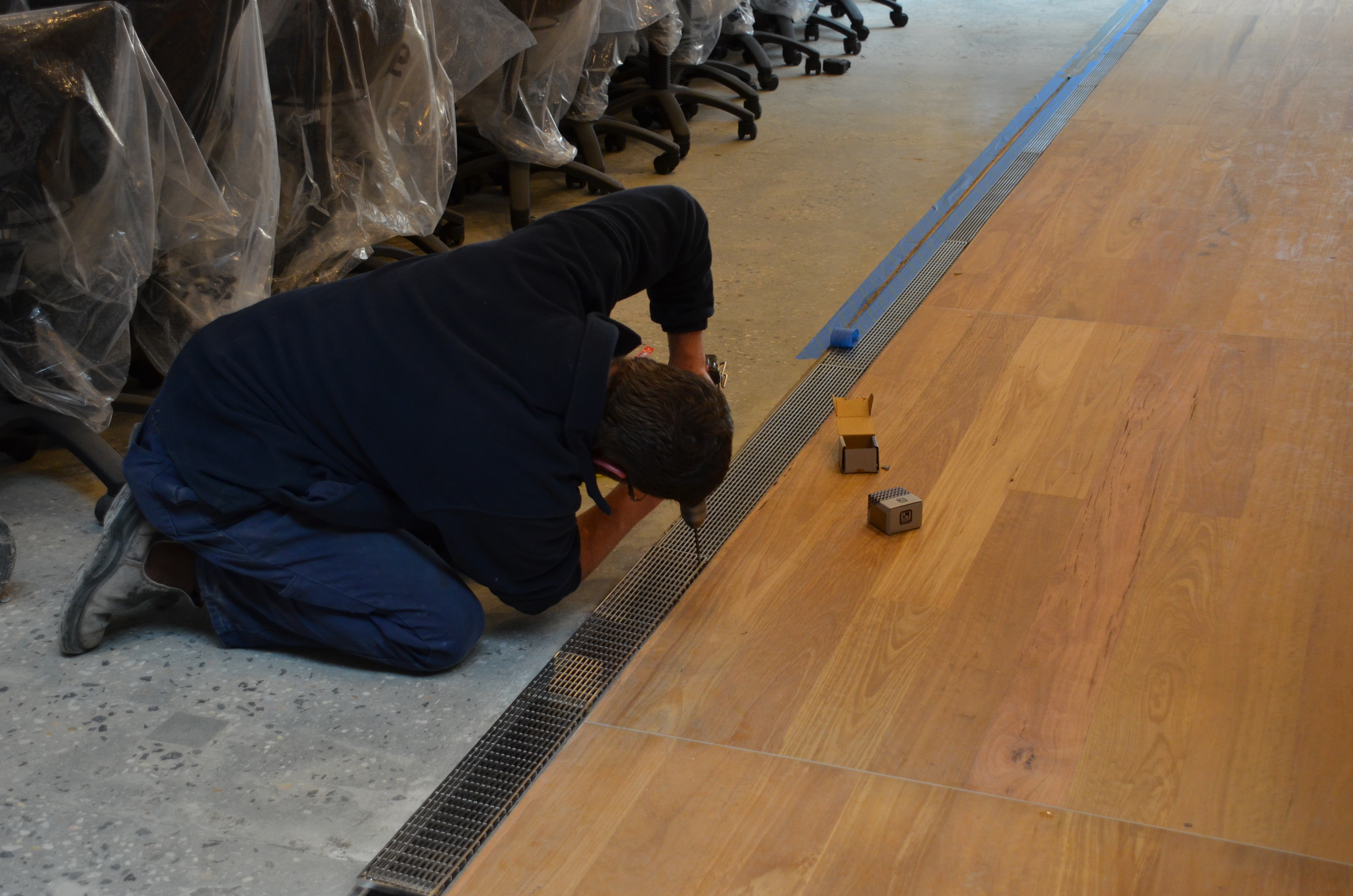 https://archive.abp.unimelb.edu.au/objects/images/Construction/Images/Floors and finishes/Atrium timber/DSC_9795.JPG https://archive.abp.unimelb.edu.au/objects/images/Construction/Images/Floors and finishes/Atrium timber/DSC_9795.JPG