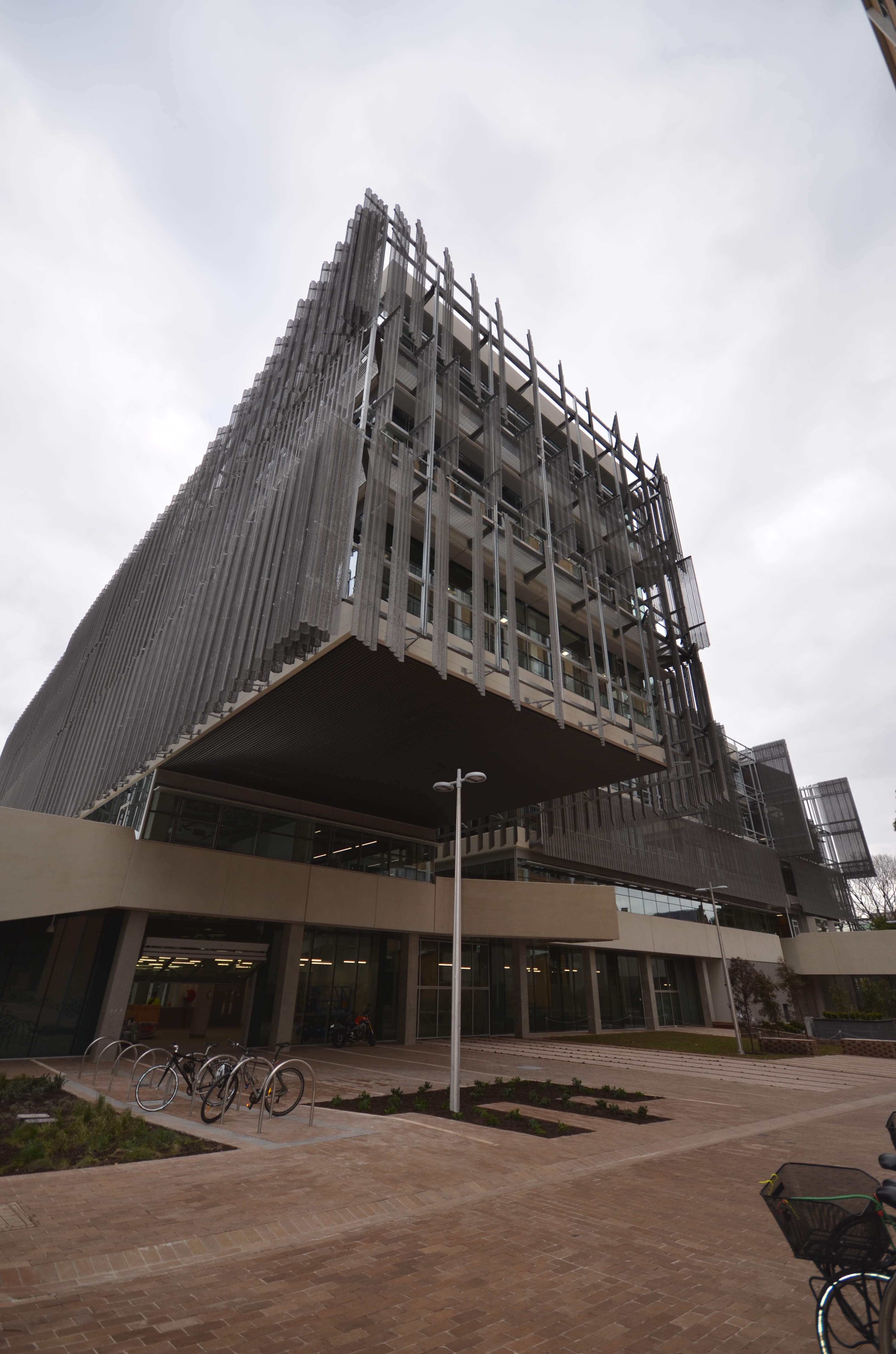 https://archive.abp.unimelb.edu.au/objects/images/Construction/Images/External finished building/DSD_0151.JPG https://archive.abp.unimelb.edu.au/objects/images/Construction/Images/External finished building/DSD_0151.JPG