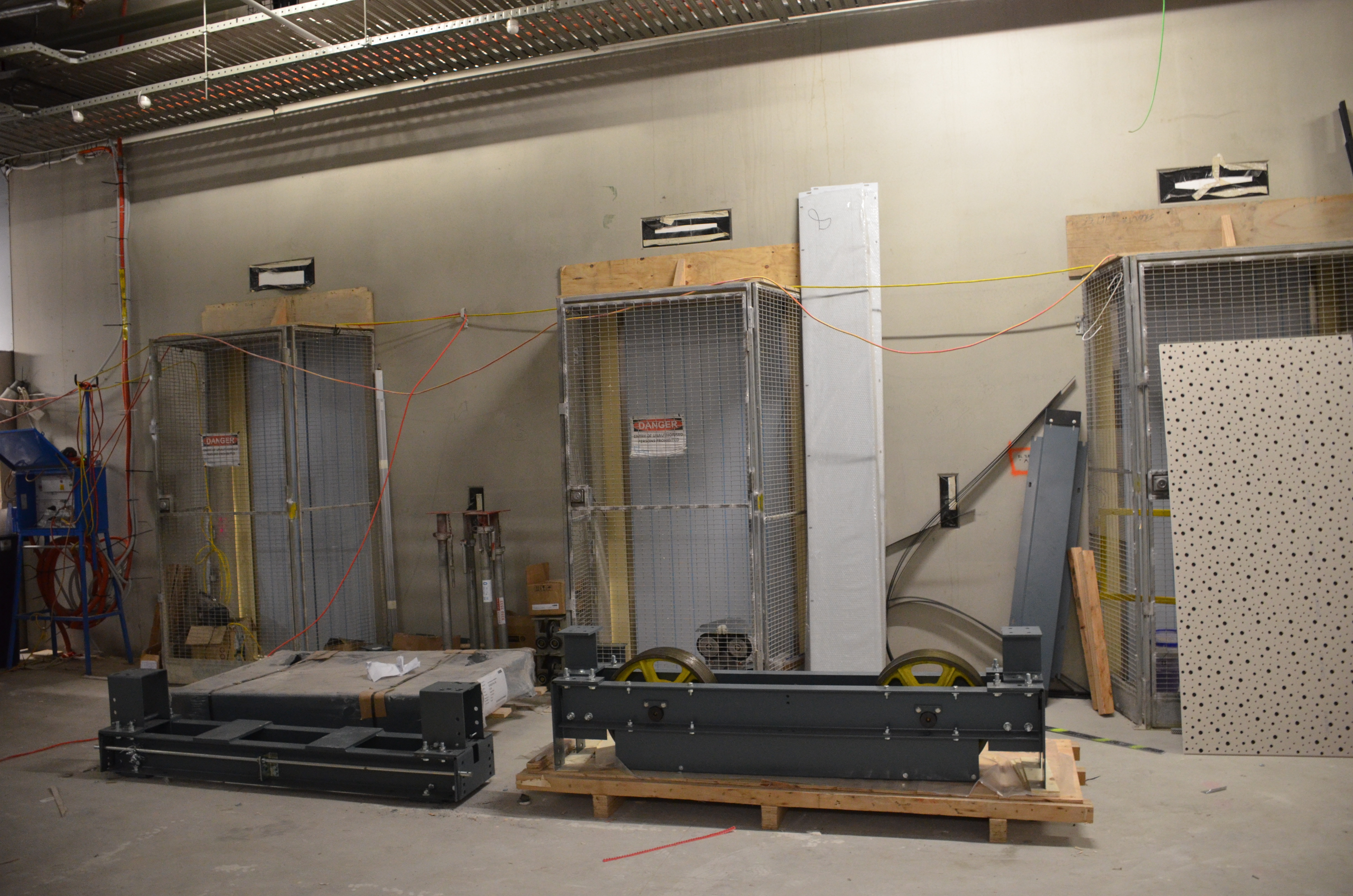 https://archive.abp.unimelb.edu.au/objects/images/Construction/Images/Services/Lift installation/Main lift bank/DSC_6638.JPG