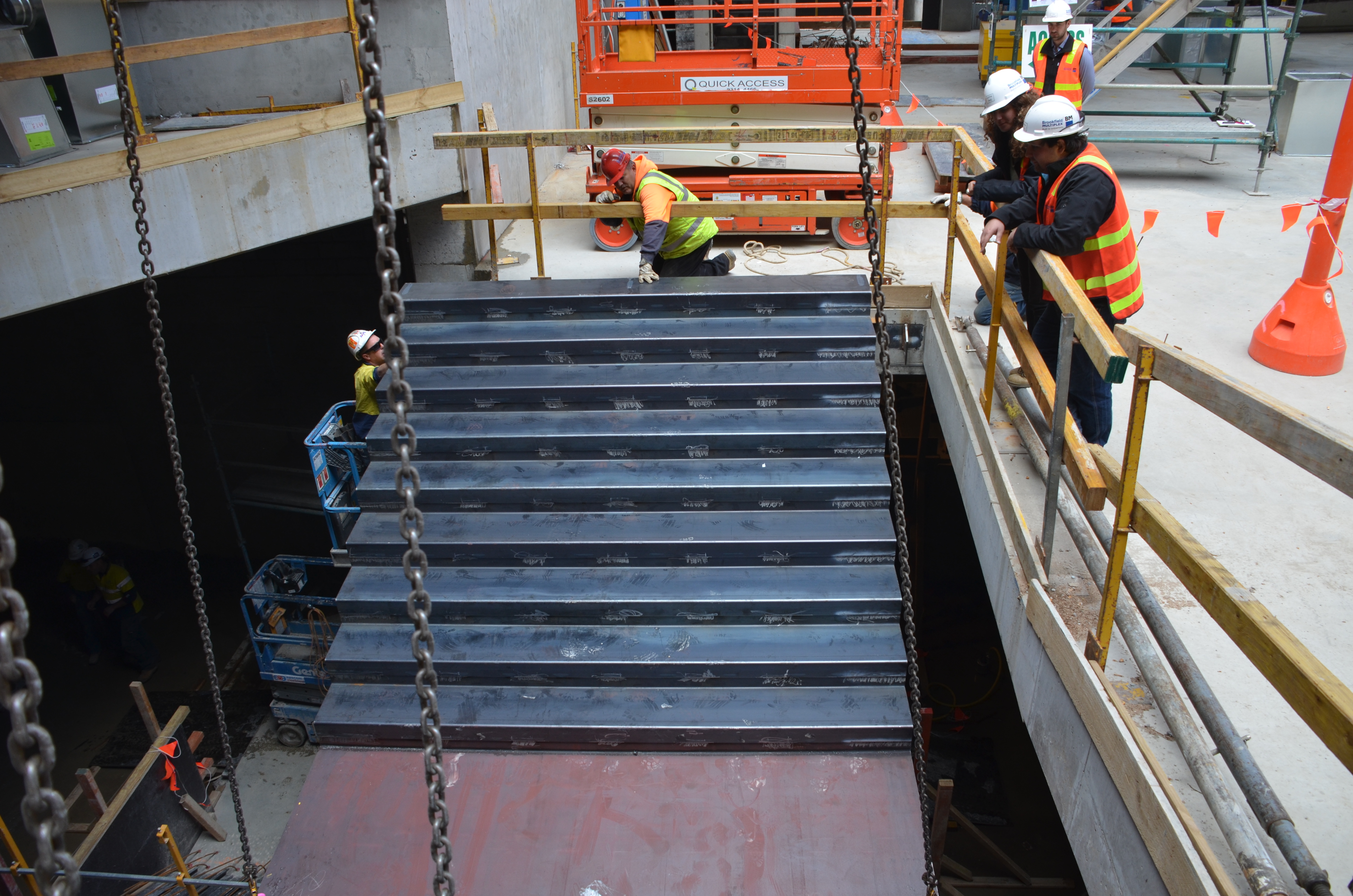 https://archive.abp.unimelb.edu.au/objects/images/Construction/Images/Stairs, walkways and balustrades/G & H structural steel stairs/DSC_3089.JPG