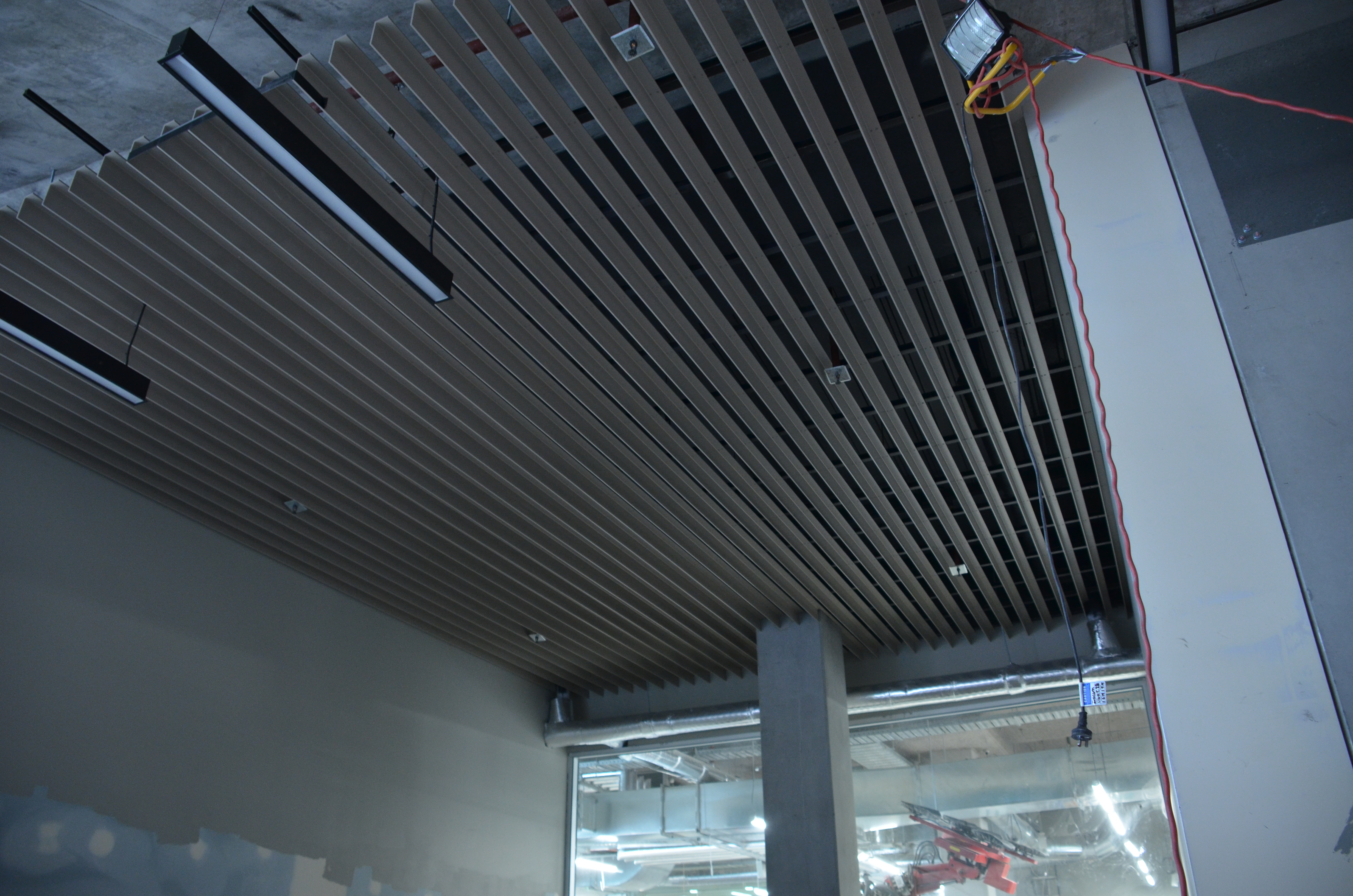 https://archive.abp.unimelb.edu.au/objects/images/Construction/Images/Ceilings/Steel ribs over large lecture stair entry/DSC_9522.JPG