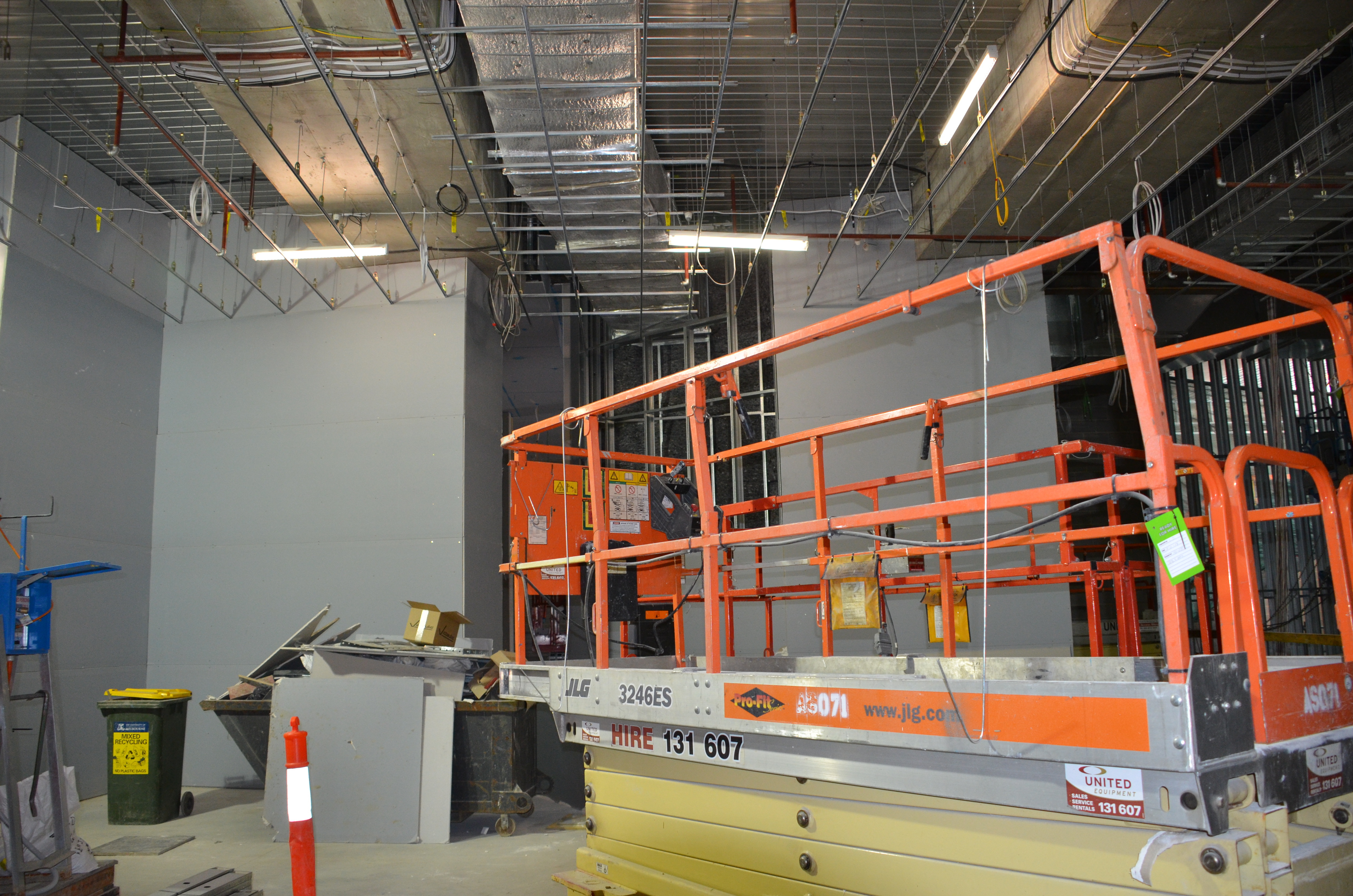 https://archive.abp.unimelb.edu.au/objects/images/Construction/Images/Ceilings/Suspended plasterboard/DSC_4436.JPG https://archive.abp.unimelb.edu.au/objects/images/Construction/Images/Ceilings/Suspended plasterboard/DSC_4436.JPG