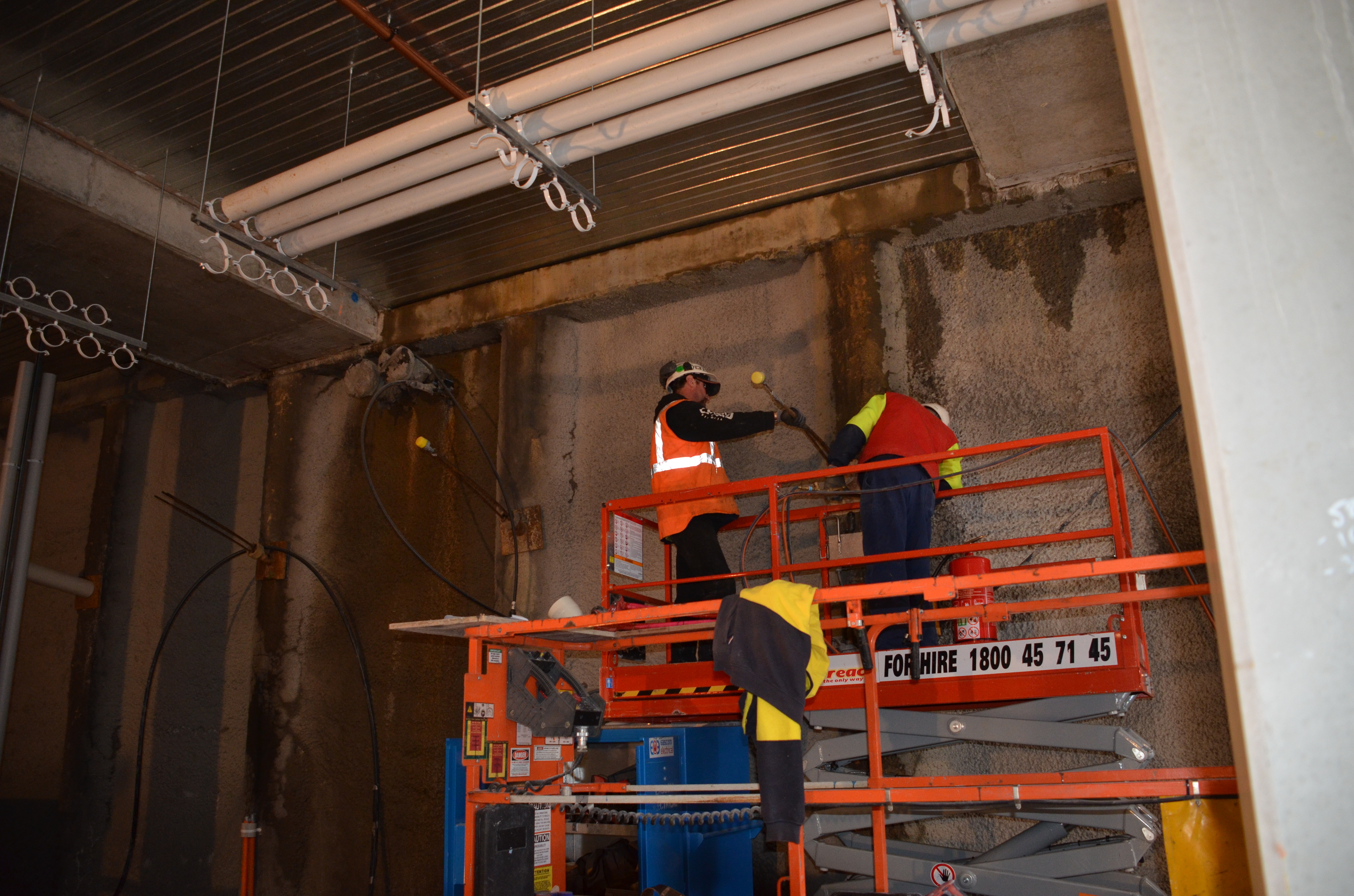 https://archive.abp.unimelb.edu.au/objects/images/Construction/Images/Basement/Ground anchors/DSC_3048.JPG