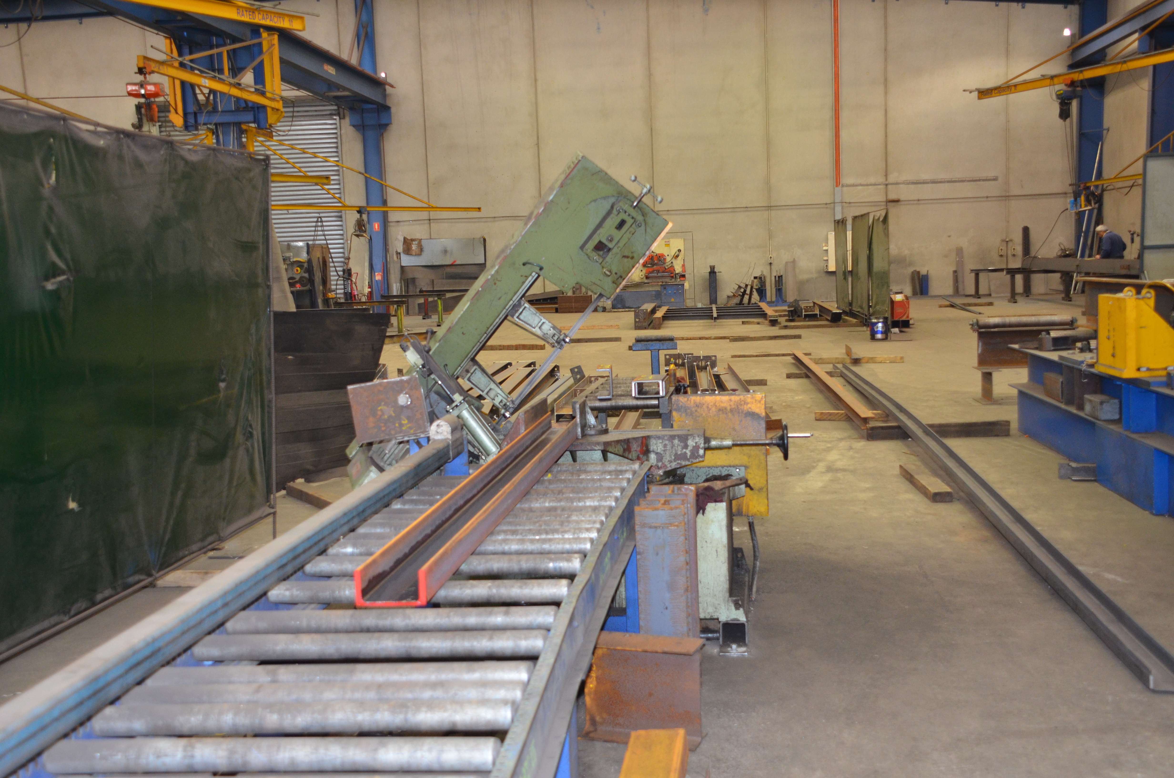 https://archive.abp.unimelb.edu.au/objects/images/Construction/Images/Structural steel/Aus Iron Industries fabrication/DSC_2806.JPG