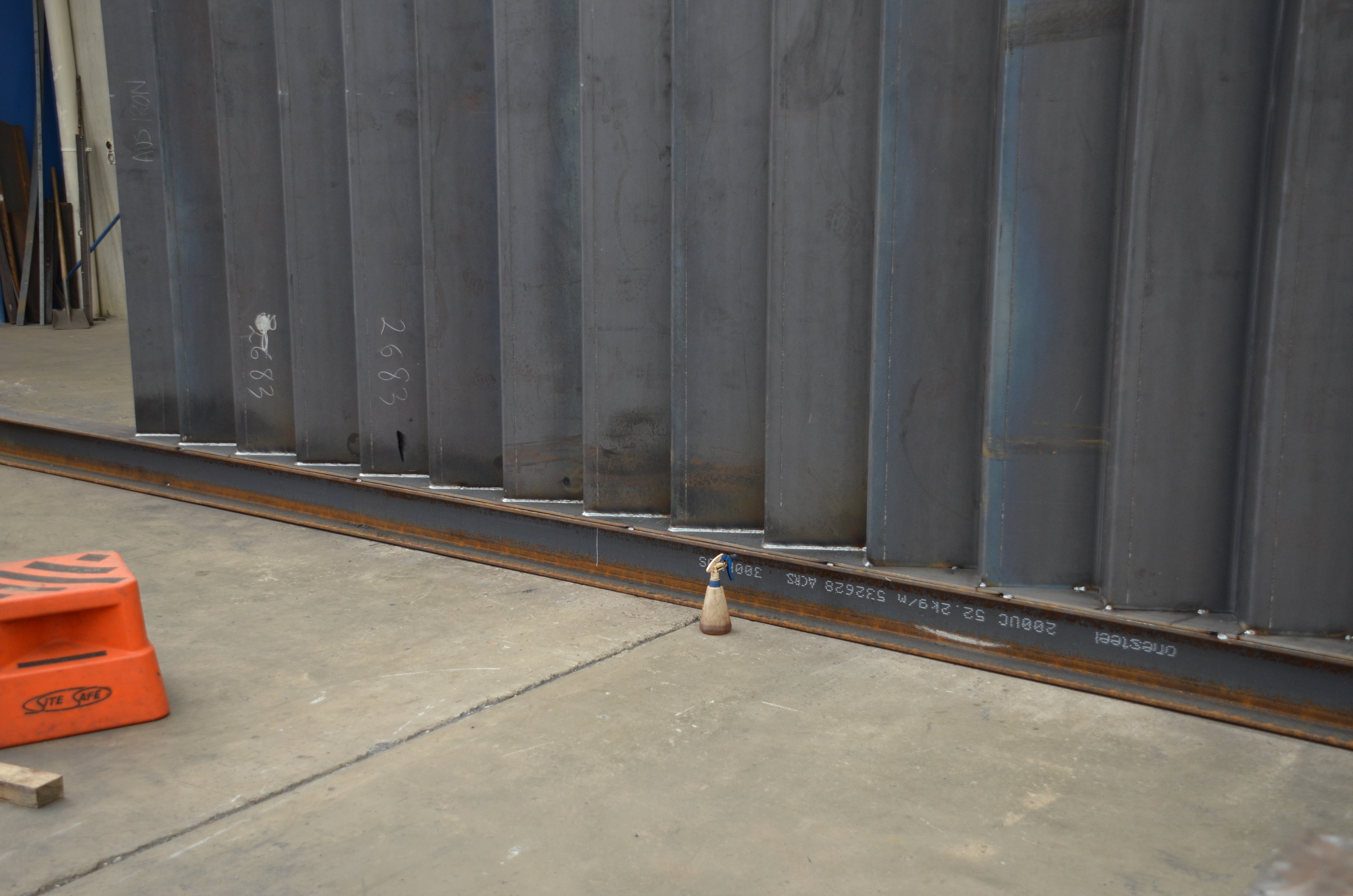 https://archive.abp.unimelb.edu.au/objects/images/Construction/Images/Stairs, walkways and balustrades/Y Stairs structural steel/Aus Iron Industries/DSC_2821.JPG