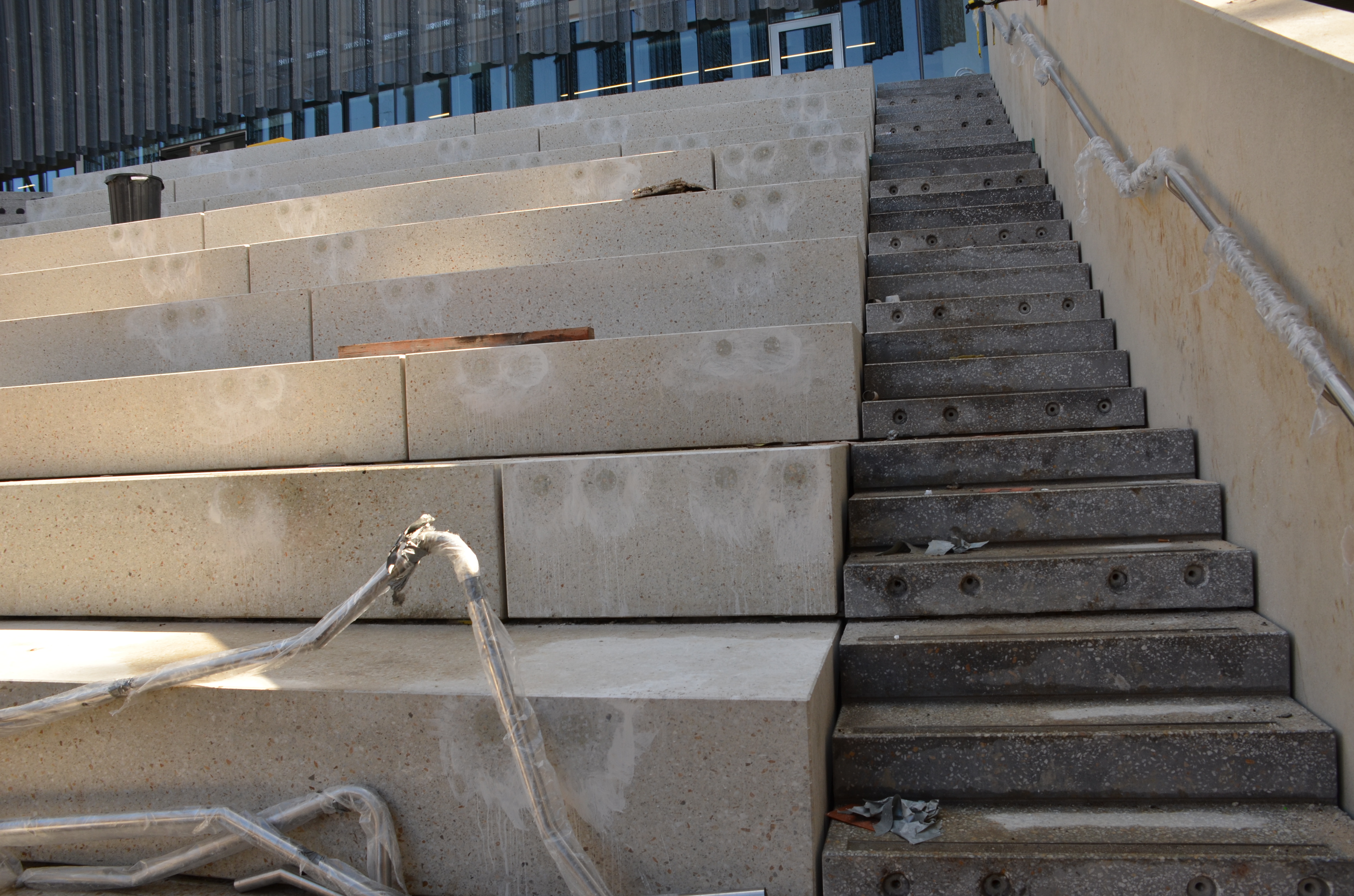 https://archive.abp.unimelb.edu.au/objects/images/Construction/Images/Stairs, walkways and balustrades/External east stairs/DSC_9388.JPG