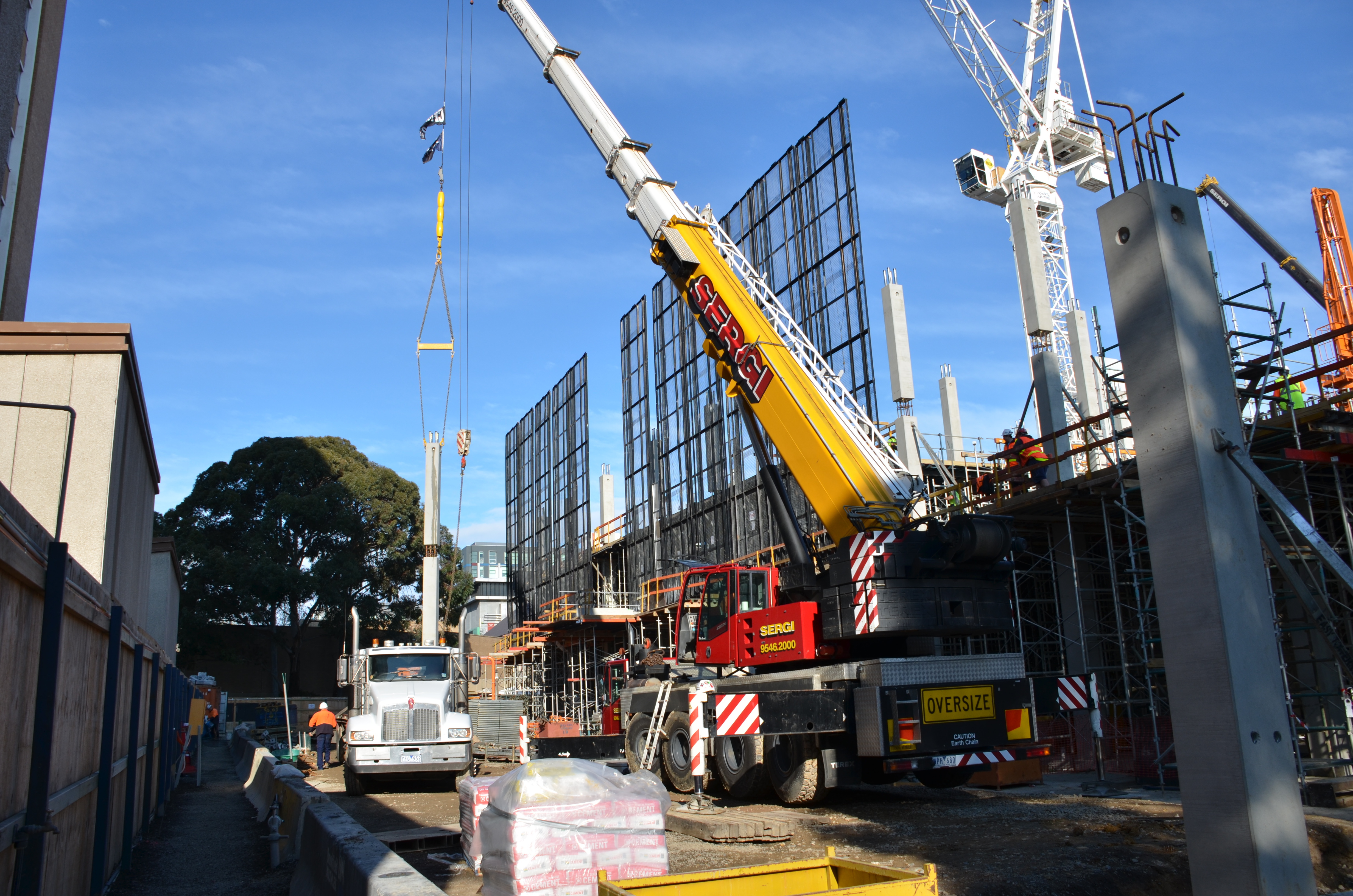 https://archive.abp.unimelb.edu.au/objects/images/Construction/Images/Precast structural concrete walls and columns/Levesl 2-5/DSC_2152.JPG https://archive.abp.unimelb.edu.au/objects/images/Construction/Images/Precast structural concrete walls and columns/Levesl 2-5/DSC_2152.JPG