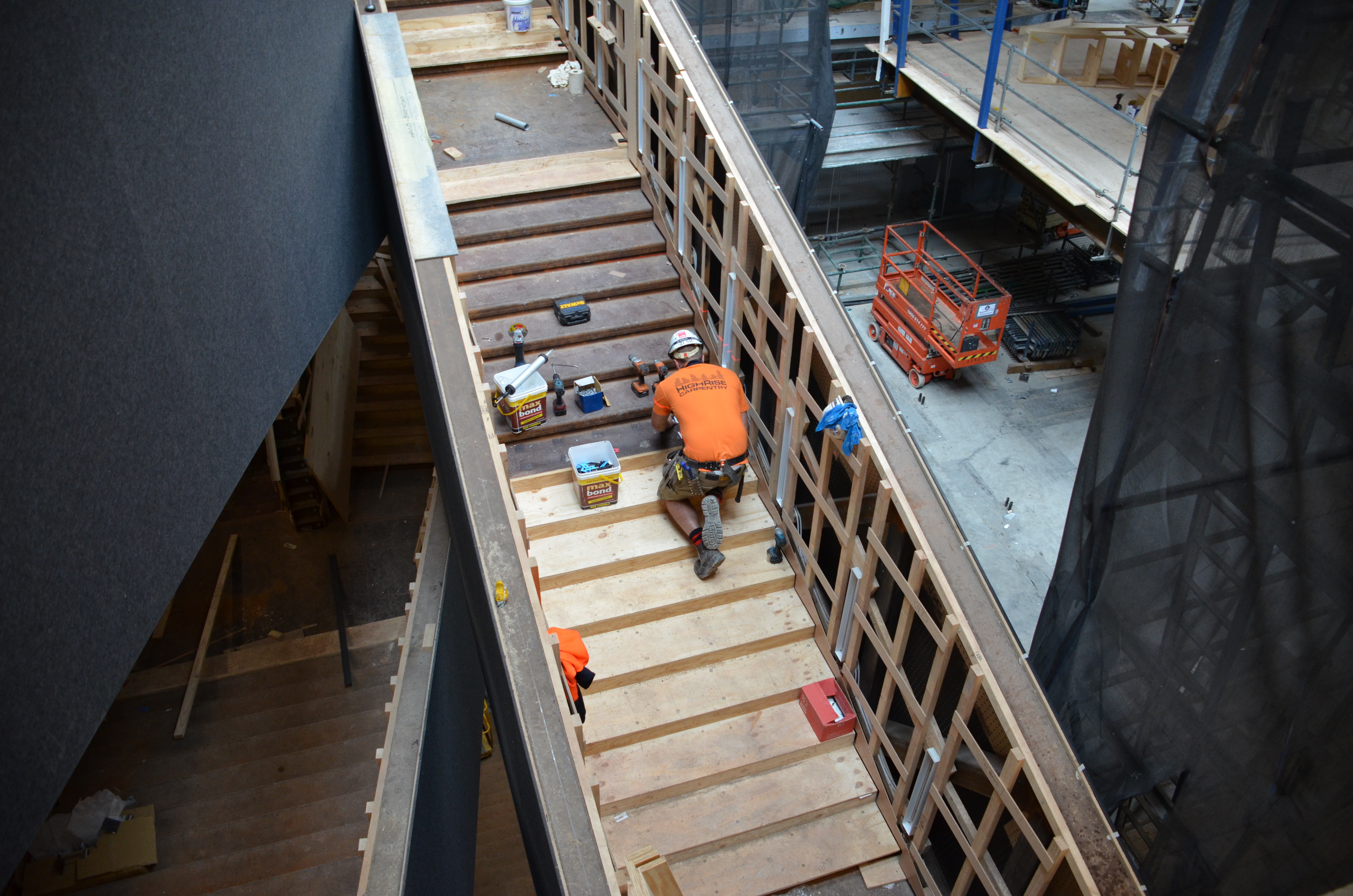 https://archive.abp.unimelb.edu.au/objects/images/Construction/Images/Stair finishes & linings/Y stairs/DSC_7153.JPG