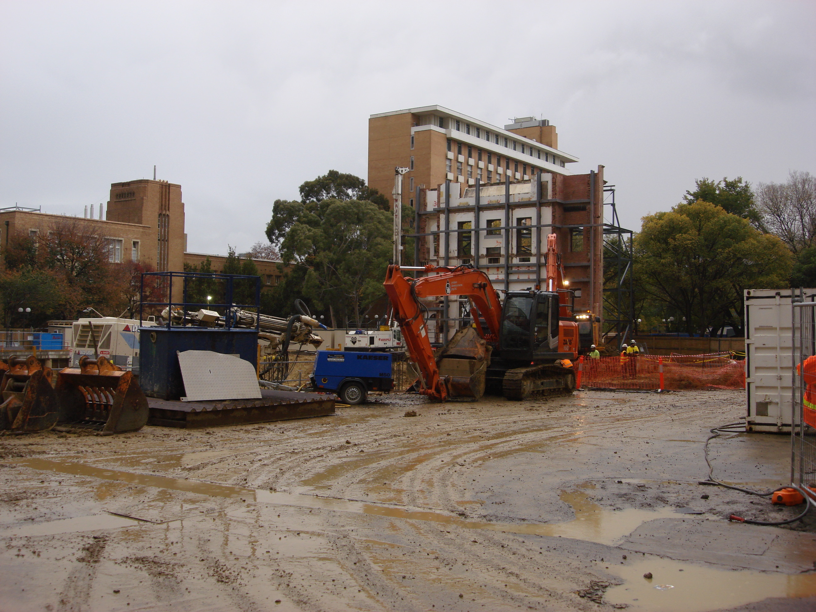 https://archive.abp.unimelb.edu.au/objects/images/Construction/Images/Site facilities/Traffic management & cleanup/DSC_0009C.JPG https://archive.abp.unimelb.edu.au/objects/images/Construction/Images/Site facilities/Traffic management & cleanup/DSC_0009C.JPG