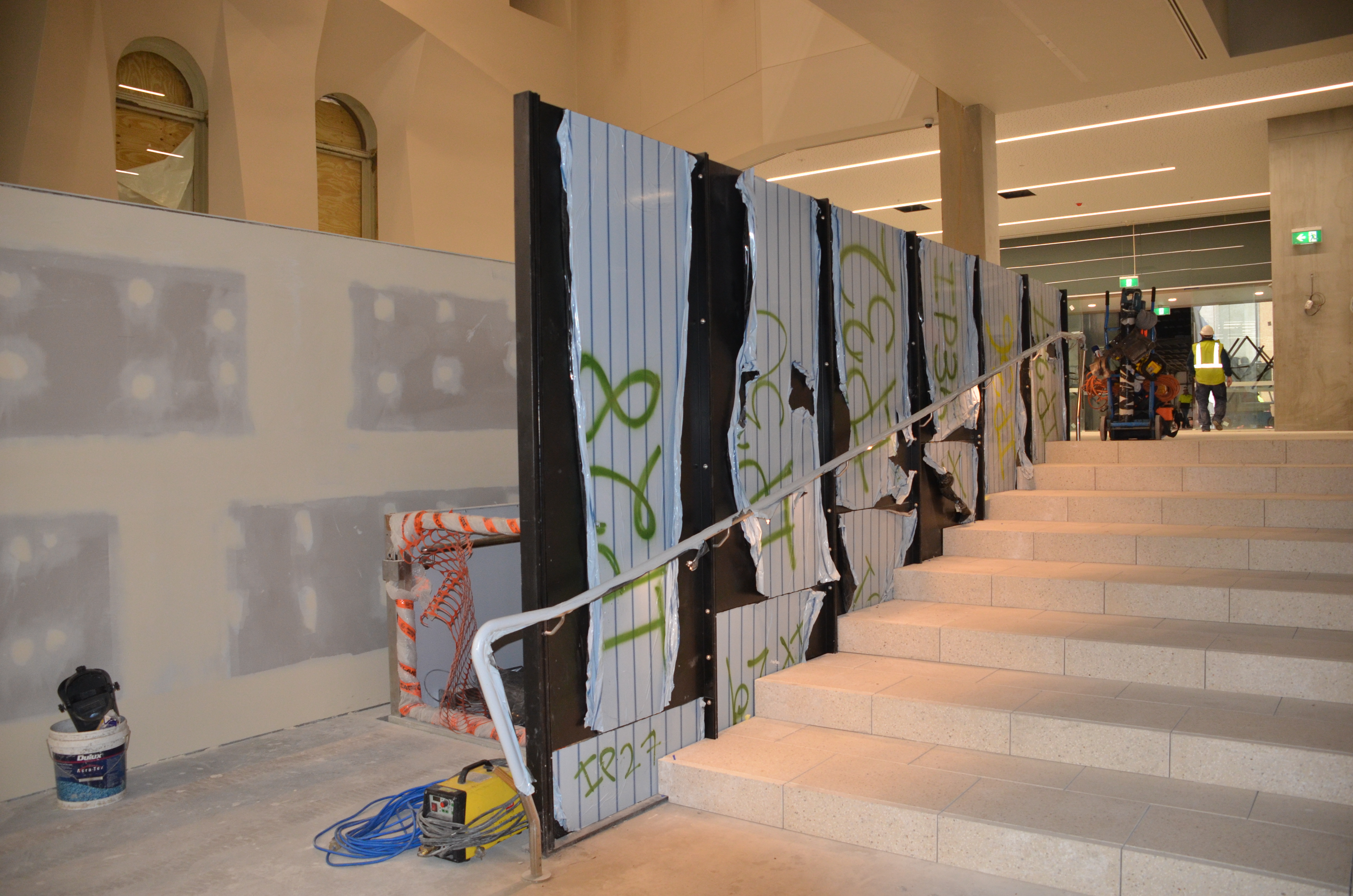 https://archive.abp.unimelb.edu.au/objects/images/Construction/Images/Stairs, walkways and balustrades/Ground to exhibition spaces/DSC_9445.JPG