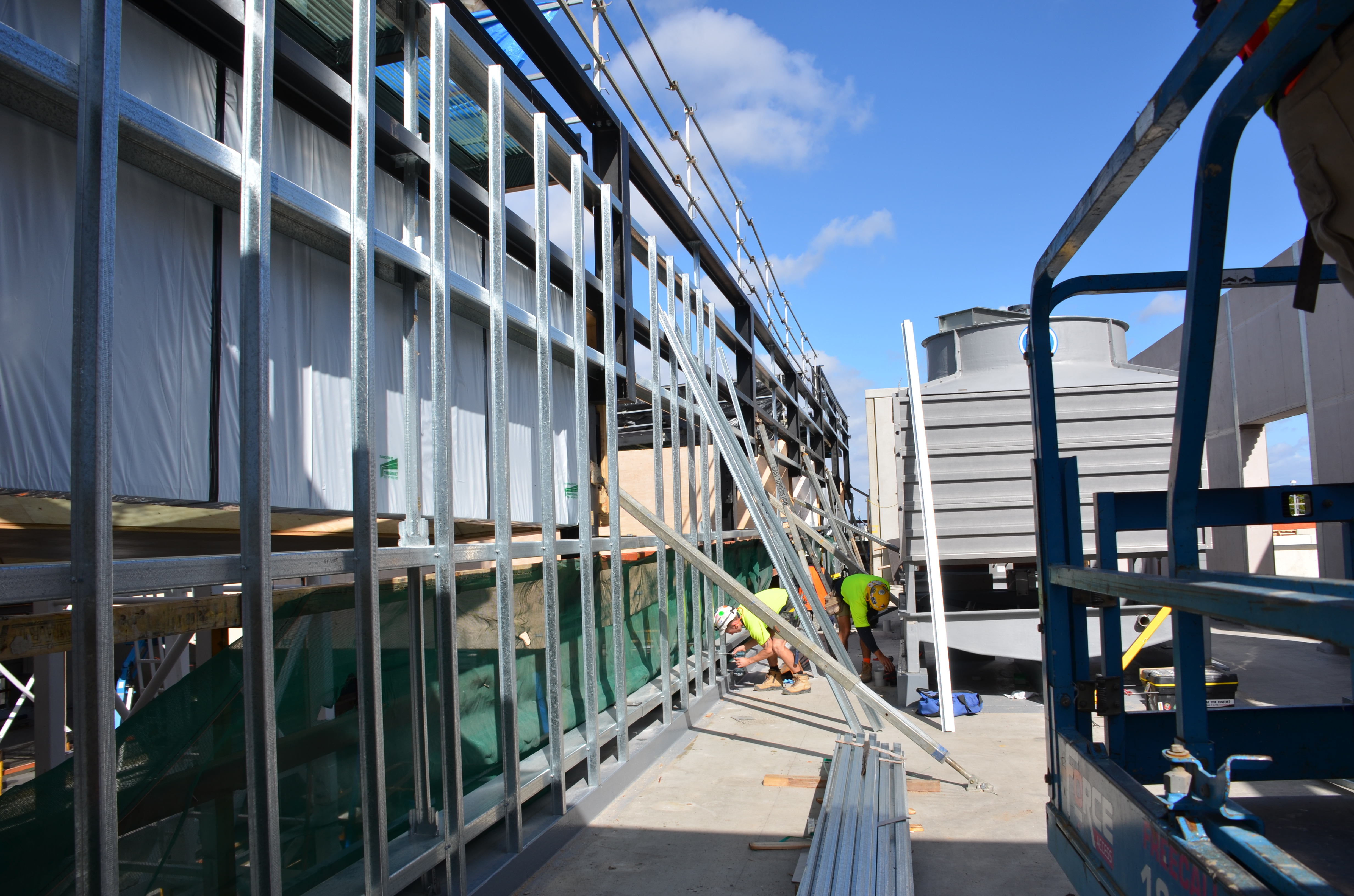 https://archive.abp.unimelb.edu.au/objects/images/Construction/Images/Structural steel/Plantroom roof & claddings/DSC_5427.JPG https://archive.abp.unimelb.edu.au/objects/images/Construction/Images/Structural steel/Plantroom roof & claddings/DSC_5427.JPG