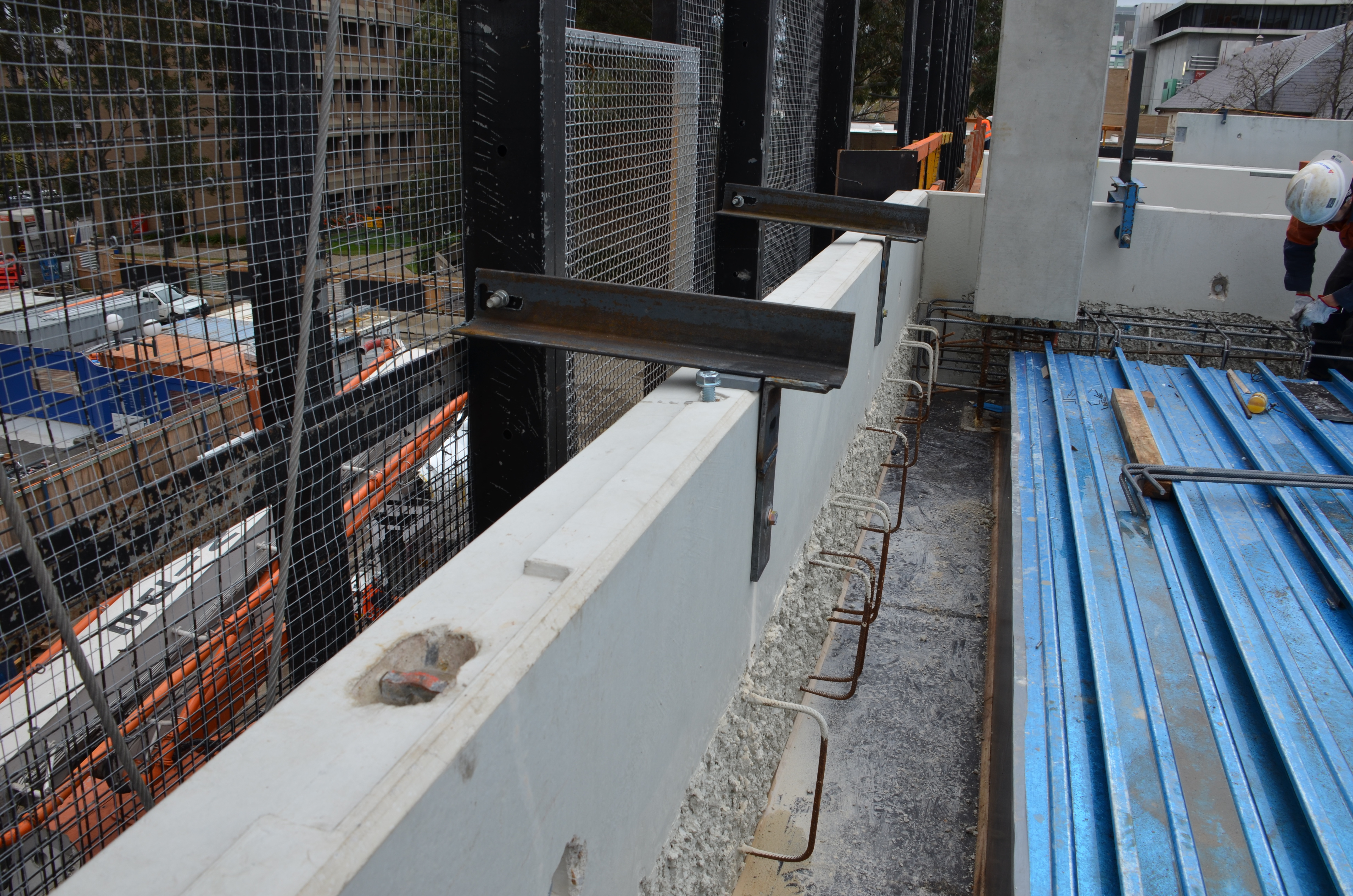 https://archive.abp.unimelb.edu.au/objects/images/Construction/Images/Concrete suspended slabs and beams/Levels 1-5 & formwork/DSC_2268.JPG