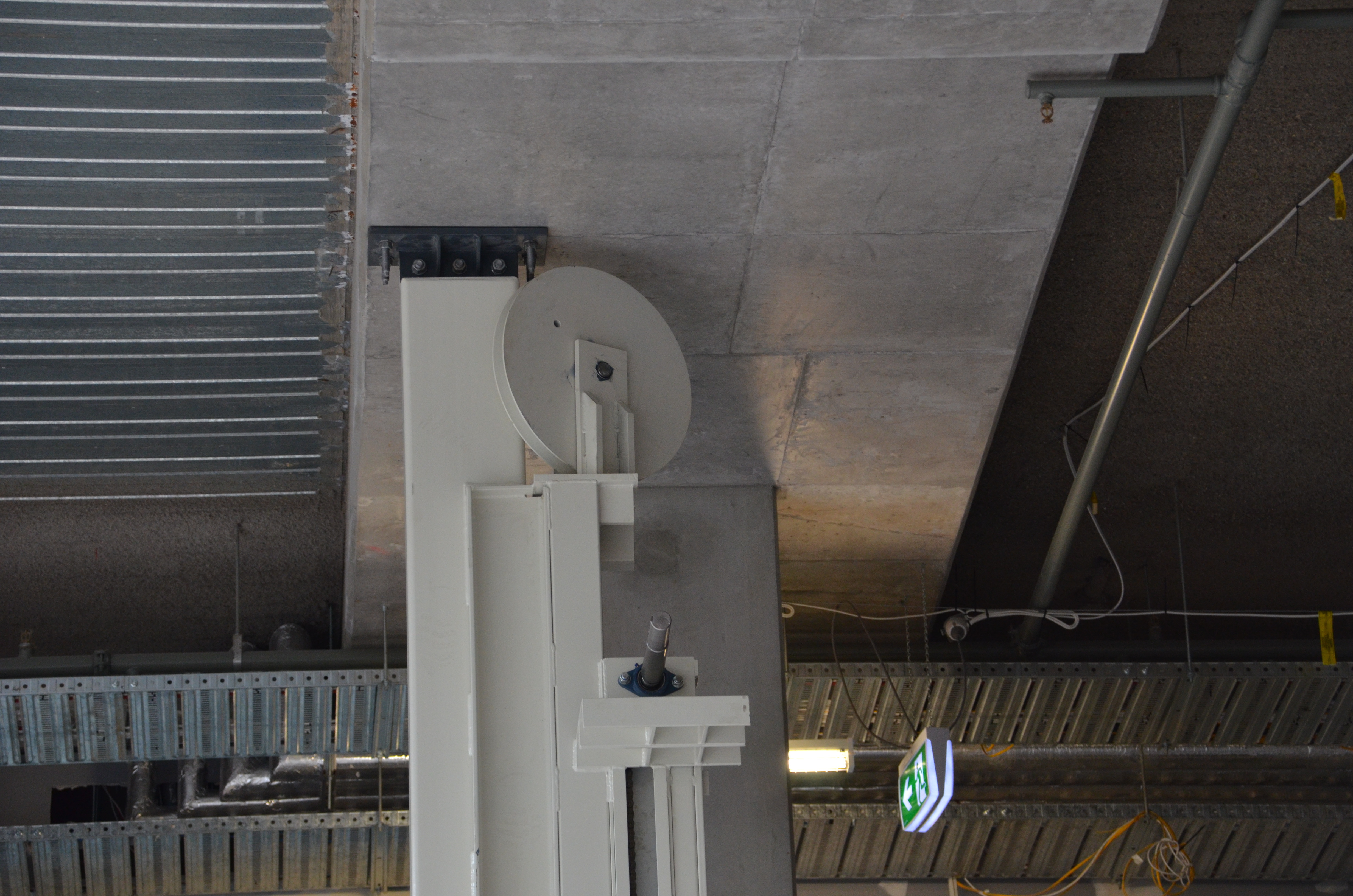 https://archive.abp.unimelb.edu.au/objects/images/Construction/Images/Doors and door frames/Atrium vertical sliding glazed door/DSC_7004.JPG