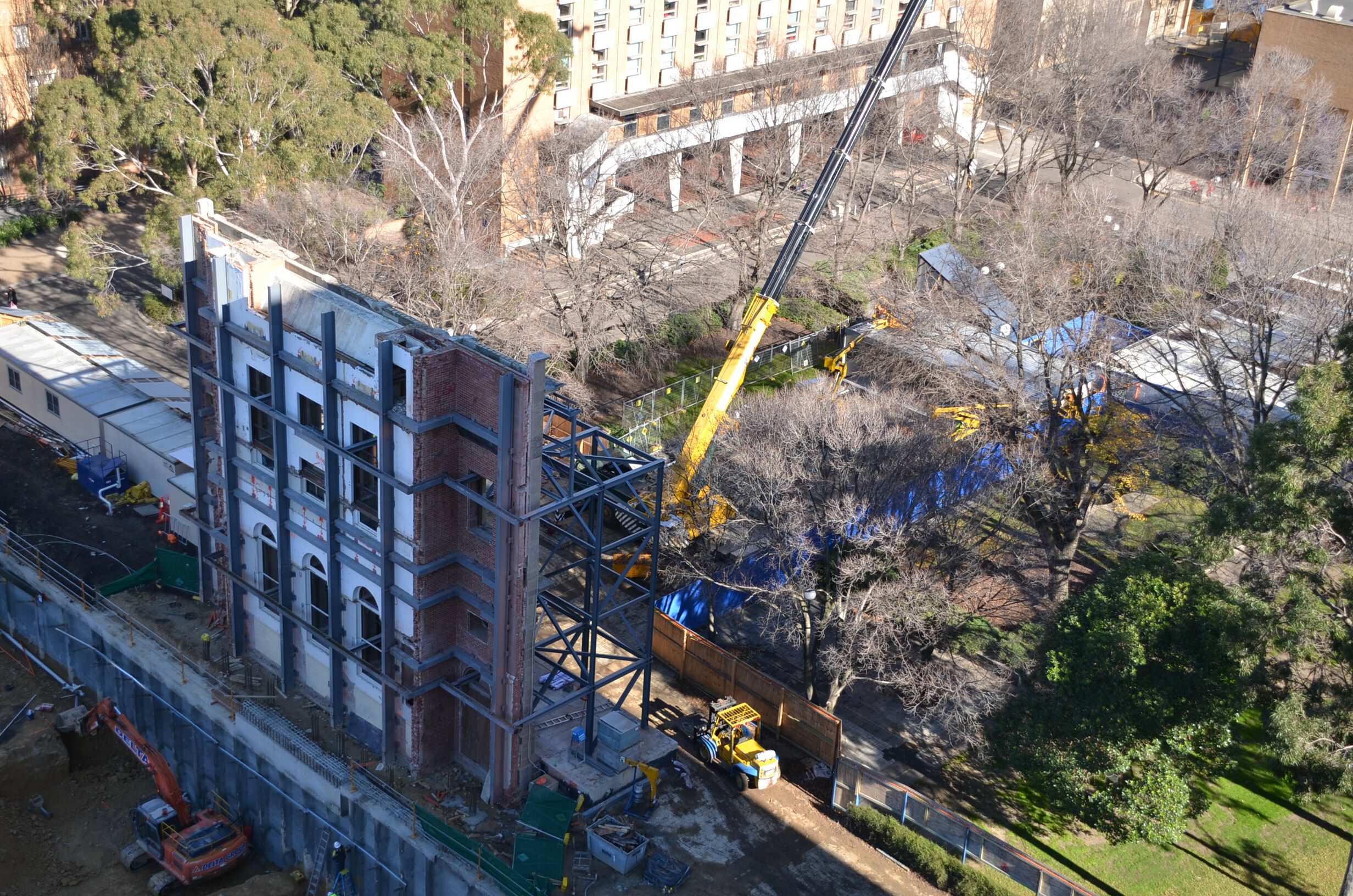 https://archive.abp.unimelb.edu.au/objects/images/Construction/Images/Site facilities/Additional site sheds & fences/DSC_0455.JPG