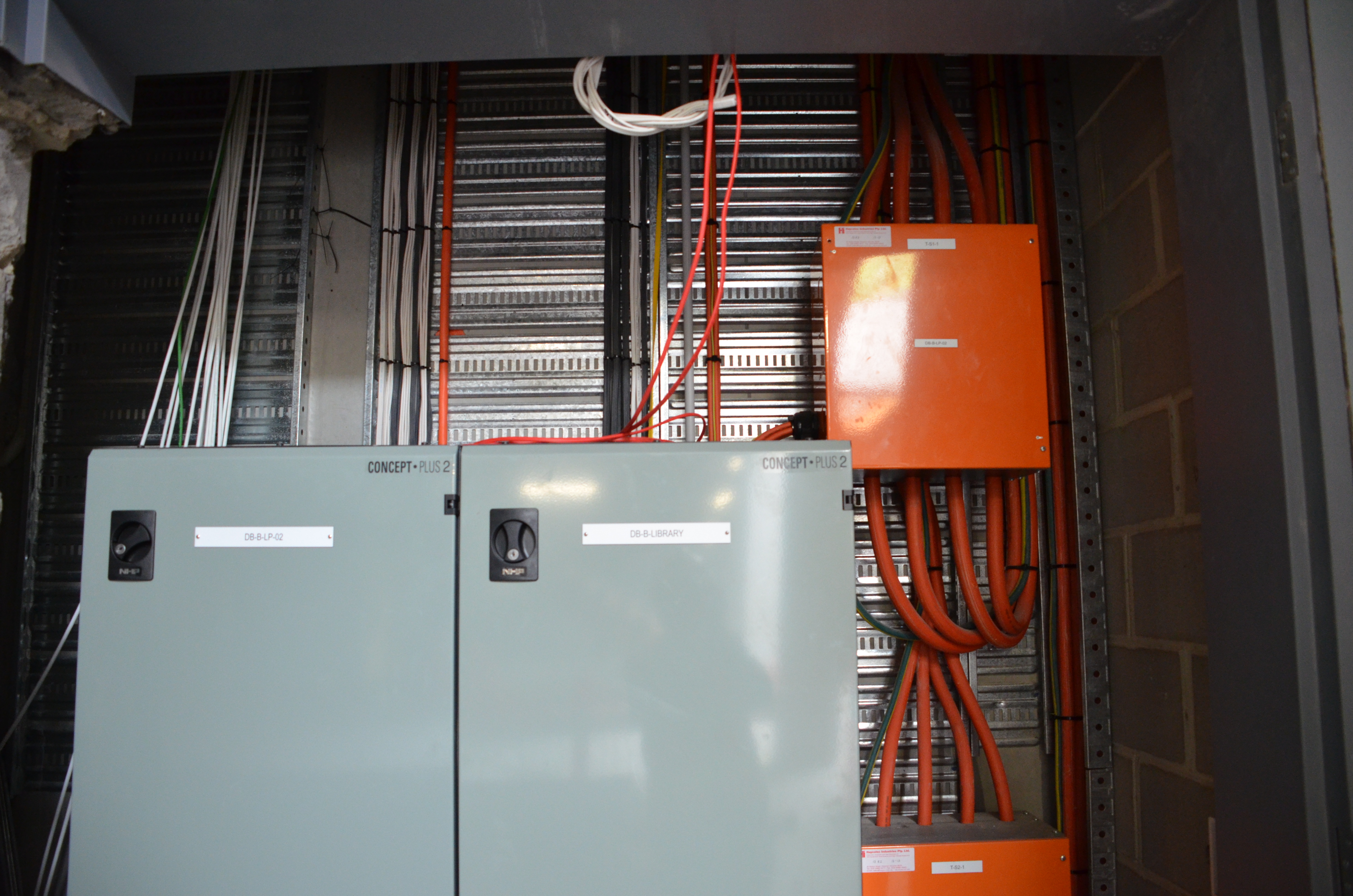 https://archive.abp.unimelb.edu.au/objects/images/Construction/Images/Services/Electrical/DSC_5822.JPG https://archive.abp.unimelb.edu.au/objects/images/Construction/Images/Services/Electrical/DSC_5822.JPG