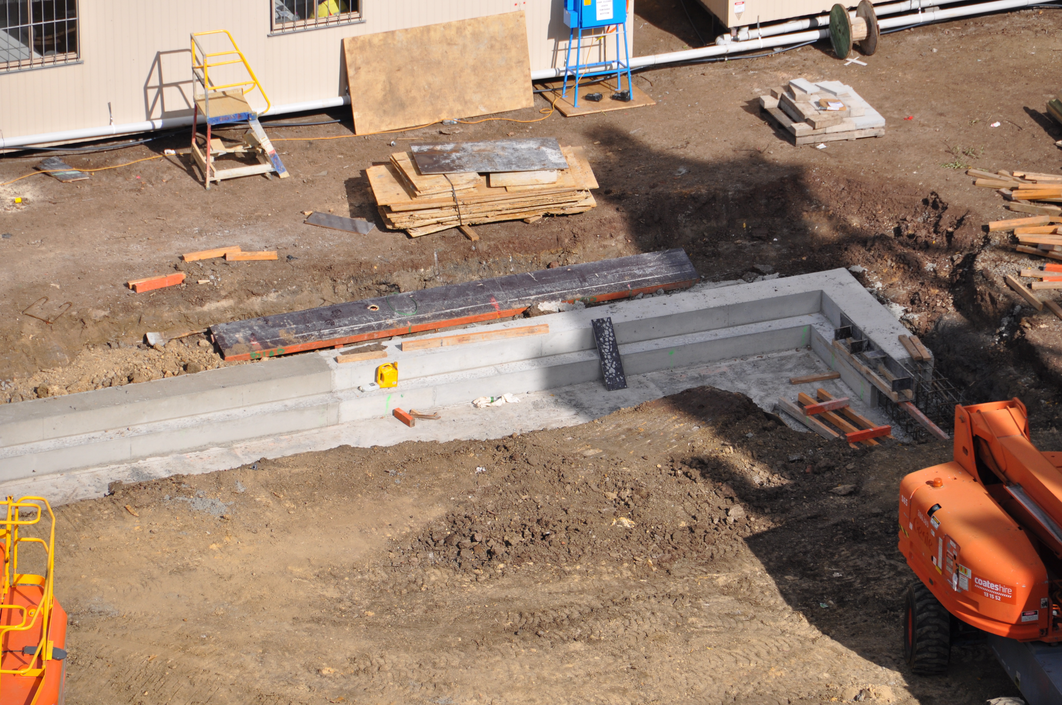 https://archive.abp.unimelb.edu.au/objects/images/Construction/Images/Basement/Capping beams/DSC_0101.JPG