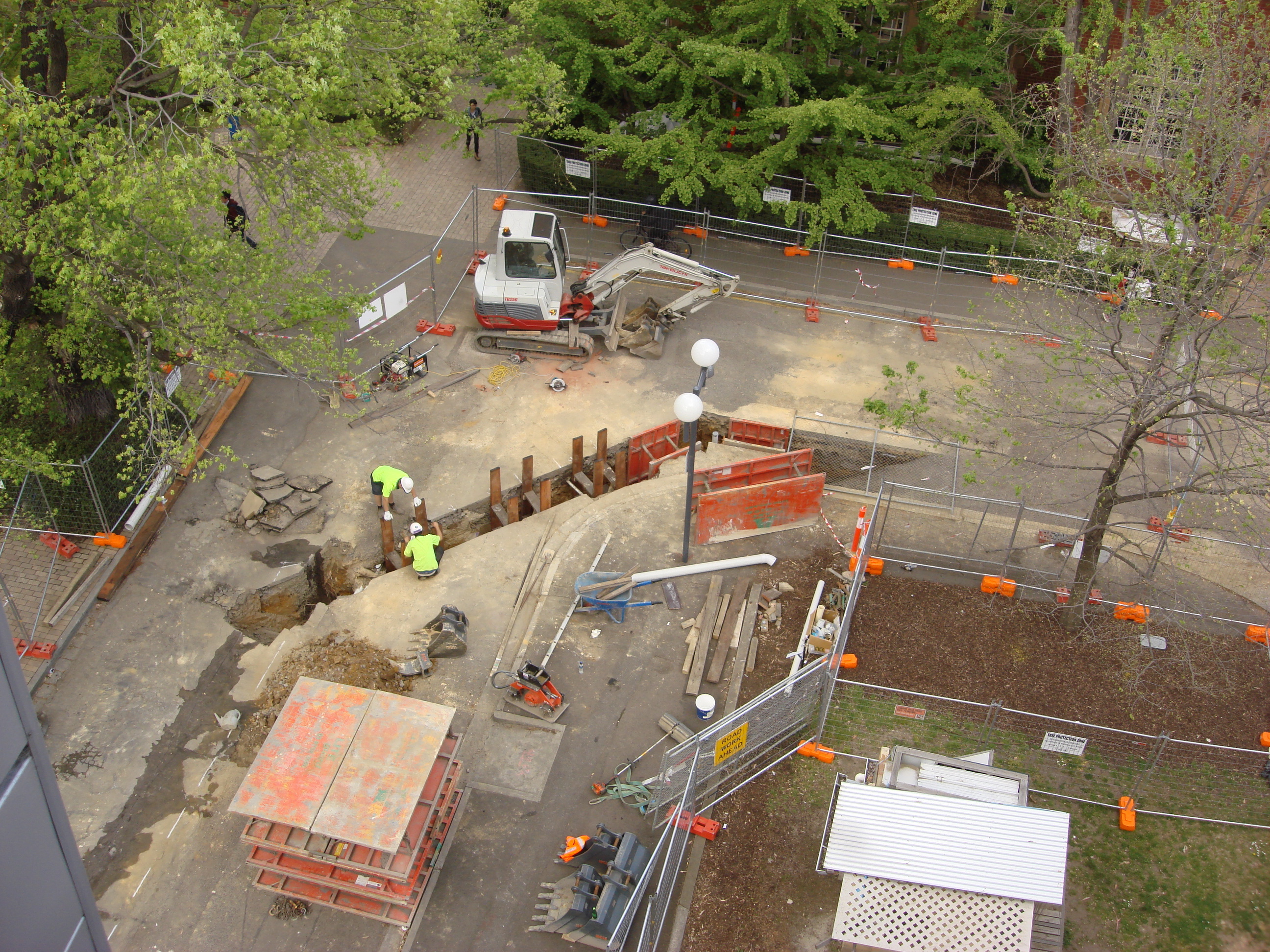 https://archive.abp.unimelb.edu.au/objects/images/Pre-construction/Enabling works/DSC07640.JPG https://archive.abp.unimelb.edu.au/objects/images/Pre-construction/Enabling works/DSC07640.JPG