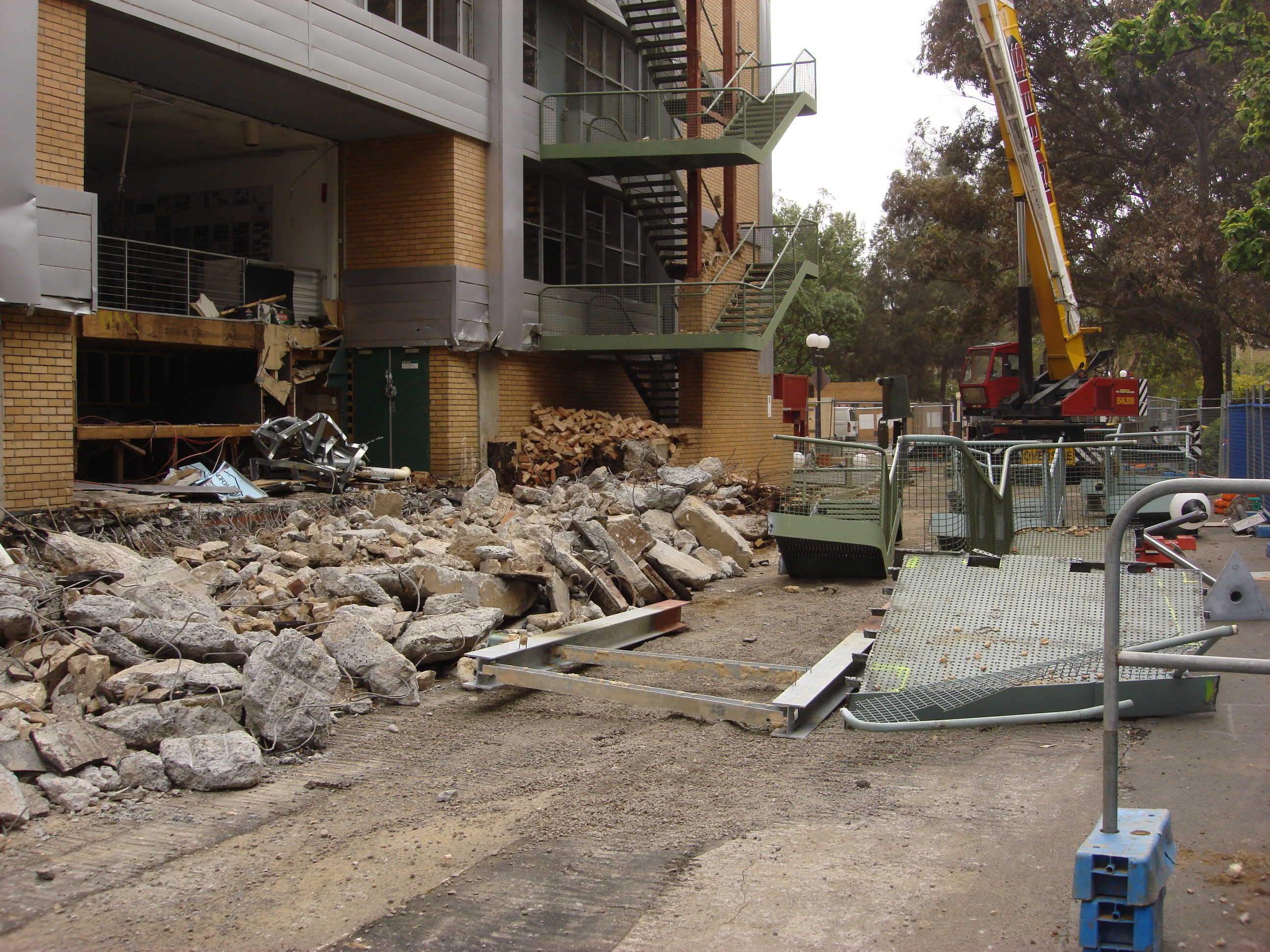 https://archive.abp.unimelb.edu.au/objects/images/Pre-construction/Demolition/ABP/DSC07837.JPG https://archive.abp.unimelb.edu.au/objects/images/Pre-construction/Demolition/ABP/DSC07837.JPG