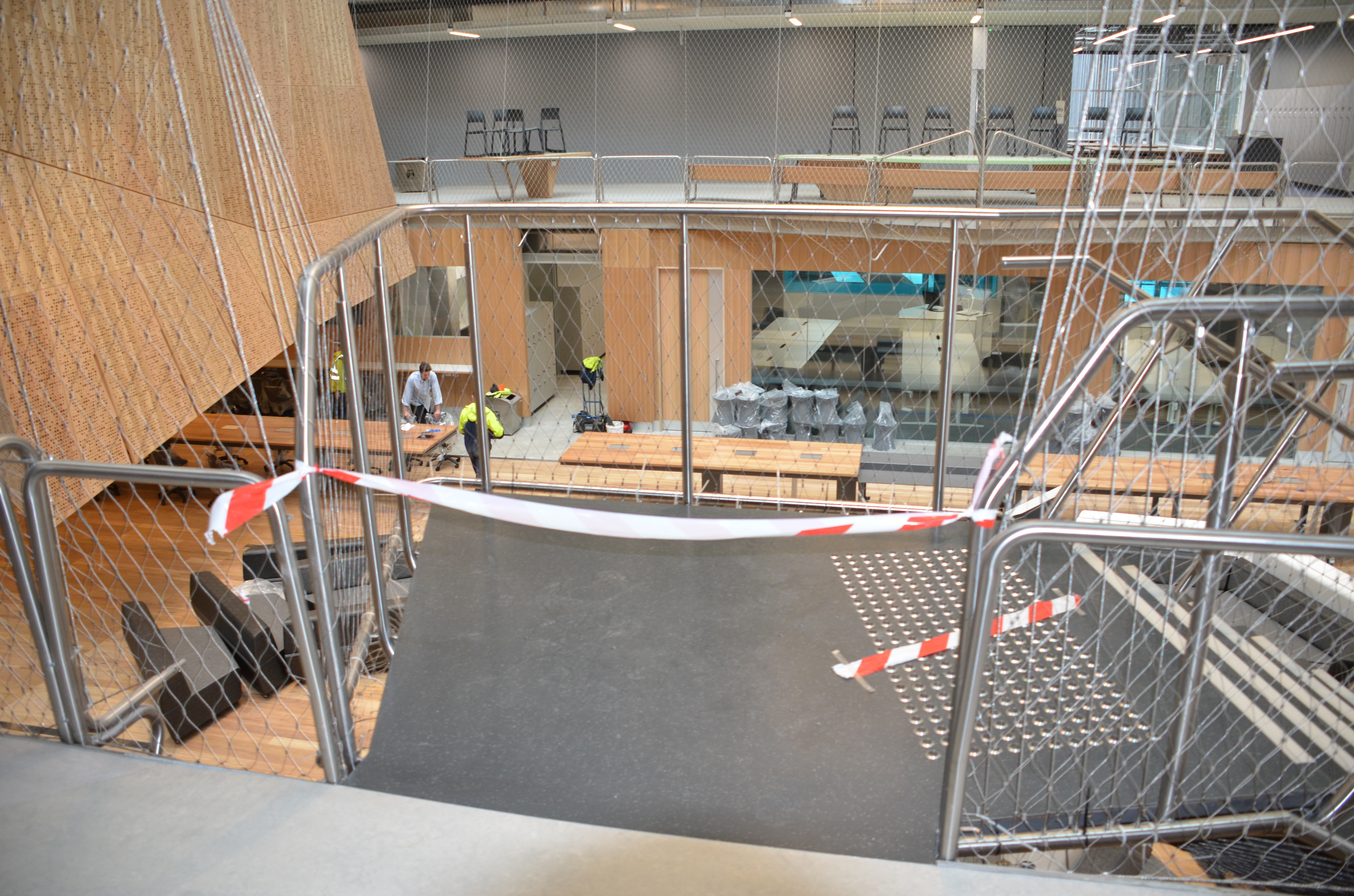 https://archive.abp.unimelb.edu.au/objects/images/Construction/Images/Atrium stainless steel wire mesh & frames/DSC_9820.JPG https://archive.abp.unimelb.edu.au/objects/images/Construction/Images/Atrium stainless steel wire mesh & frames/DSC_9820.JPG