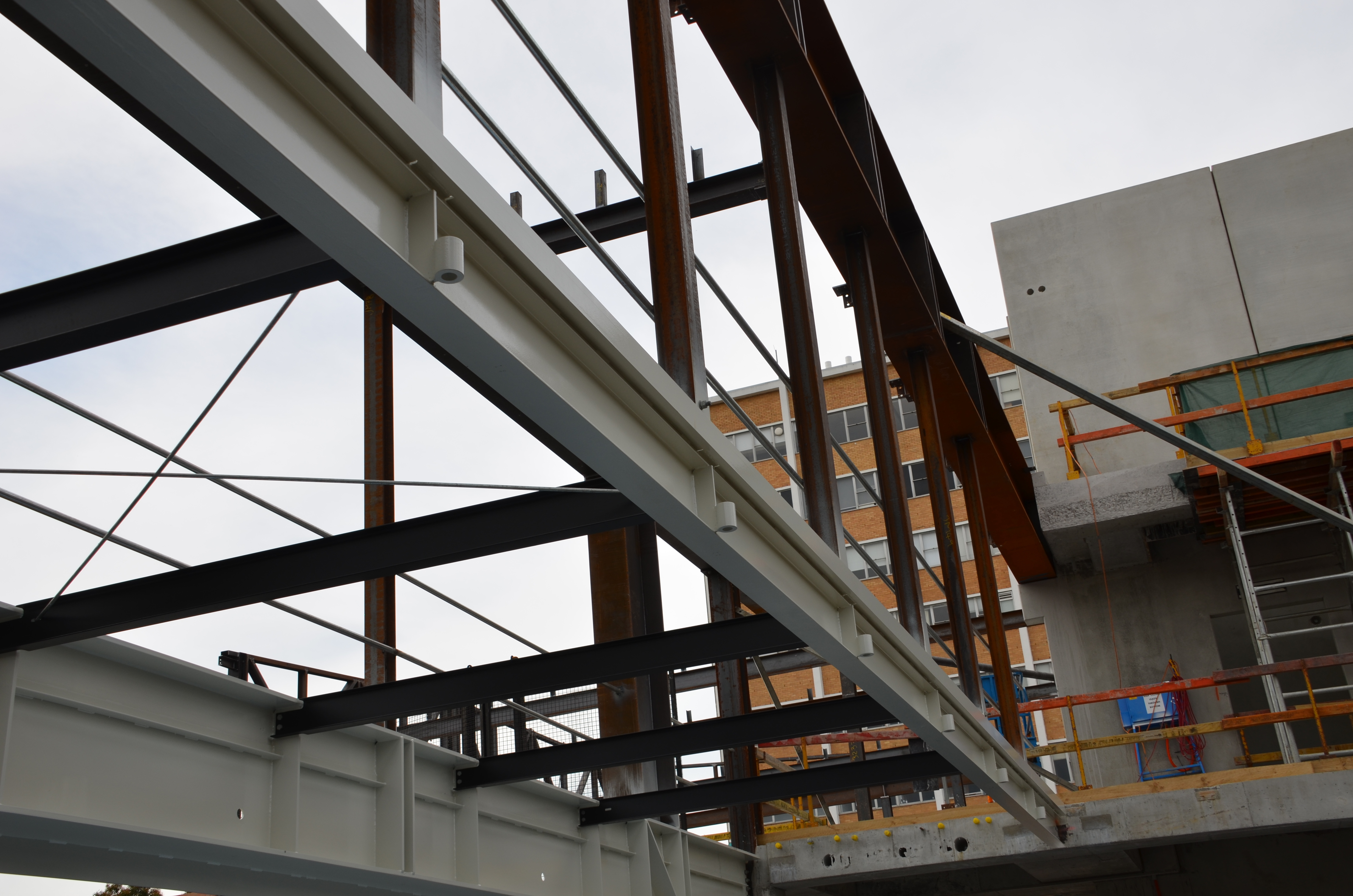 https://archive.abp.unimelb.edu.au/objects/images/Construction/Images/Stairs, walkways and balustrades/Structural steel walkways & support structure/DSC_3822.JPG https://archive.abp.unimelb.edu.au/objects/images/Construction/Images/Stairs, walkways and balustrades/Structural steel walkways & support structure/DSC_3822.JPG