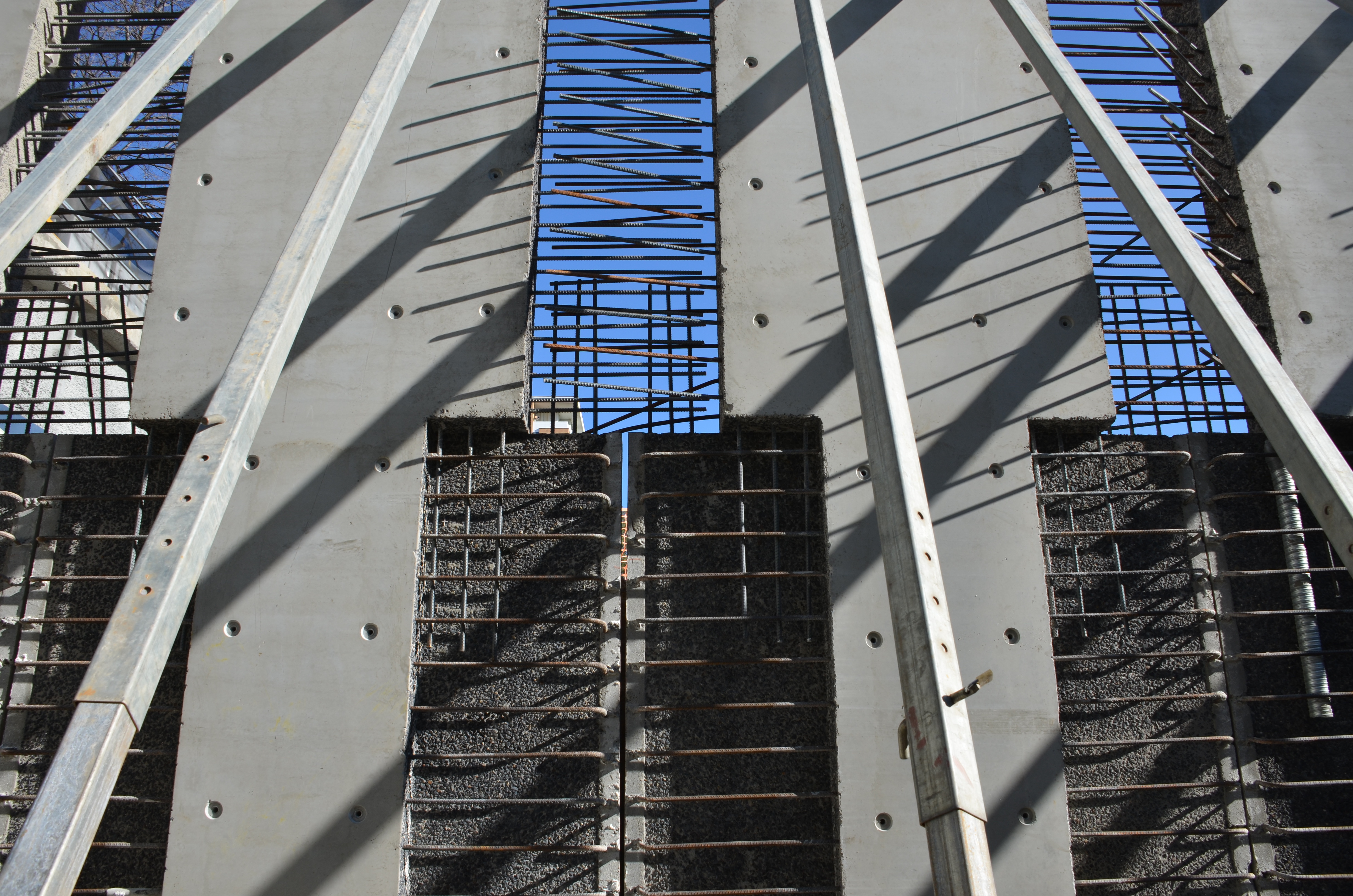 https://archive.abp.unimelb.edu.au/objects/images/Construction/Images/Water storage tank & pump room/DSC_0528.JPG https://archive.abp.unimelb.edu.au/objects/images/Construction/Images/Water storage tank & pump room/DSC_0528.JPG