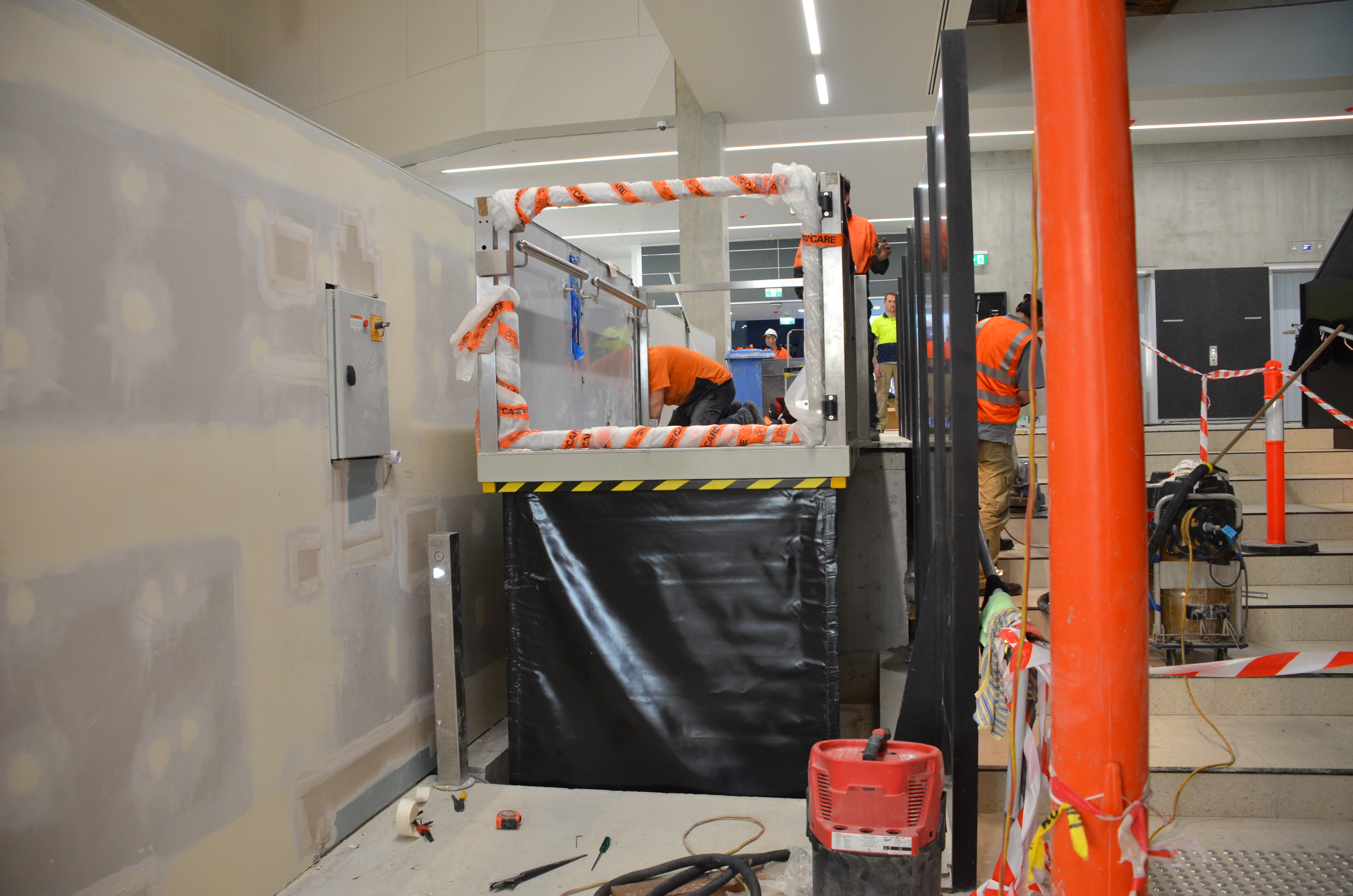 https://archive.abp.unimelb.edu.au/objects/images/Construction/Images/Services/Wheel chair lift/DSC_9702.JPG