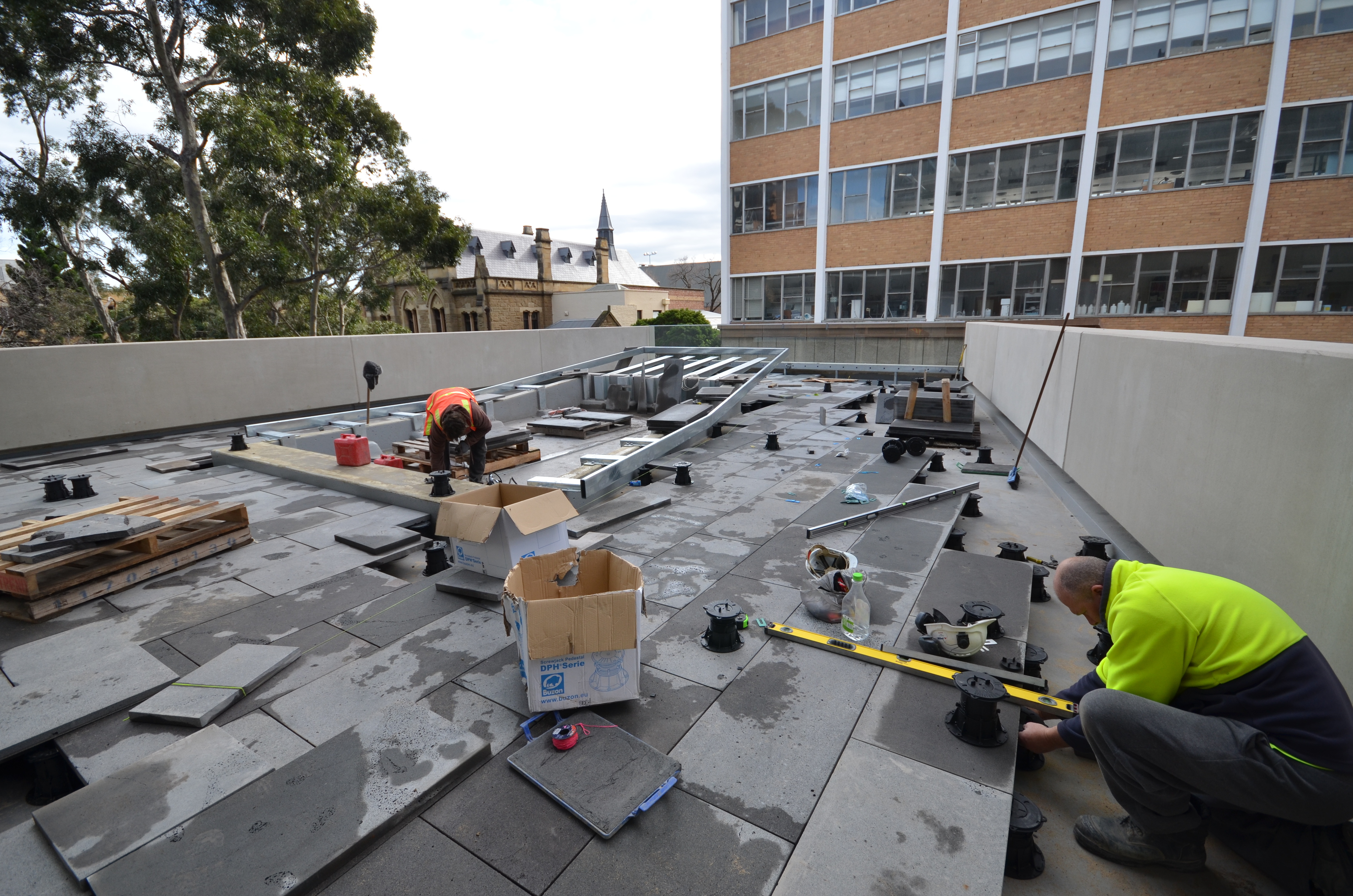 https://archive.abp.unimelb.edu.au/objects/images/Construction/Images/External Works/Dean's terrace/DSC_9187.JPG