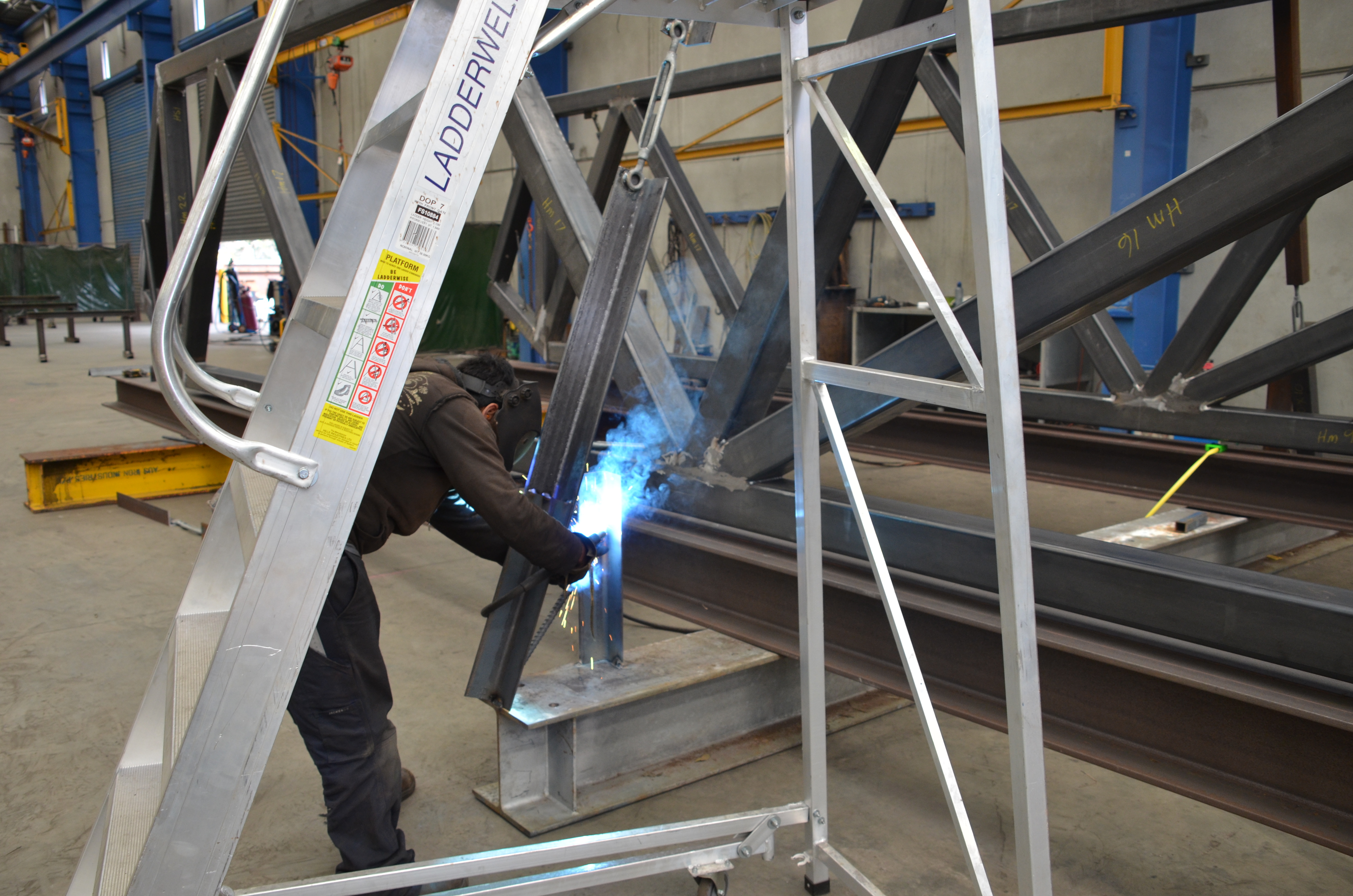 https://archive.abp.unimelb.edu.au/objects/images/Construction/Images/Stairs, walkways and balustrades/Y Stairs structural steel/Aus Iron Industries/DSC_2826.JPG