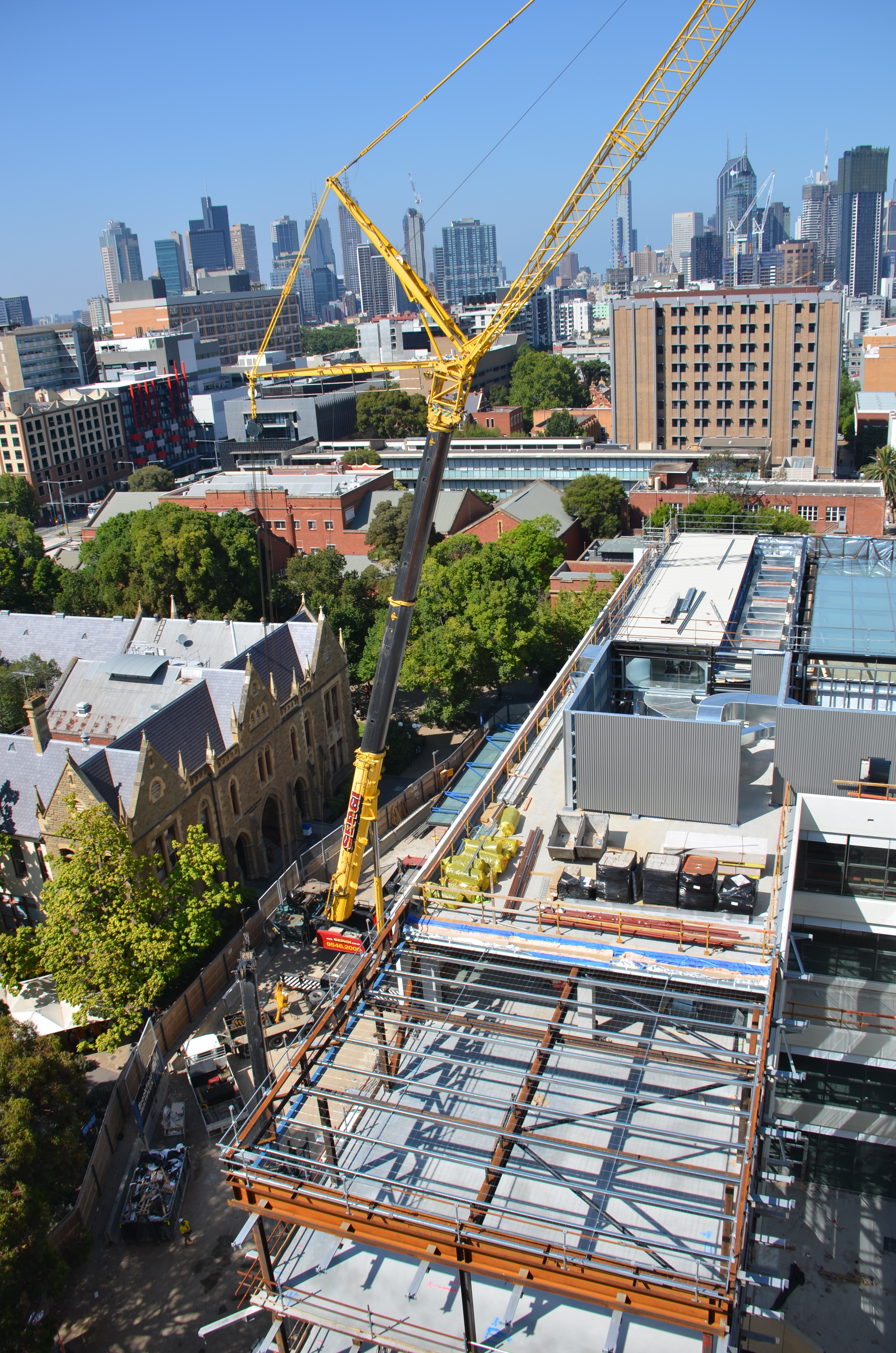 https://archive.abp.unimelb.edu.au/objects/images/Construction/Images/Plant and Equipment/350T mobile crane/DSC_5852.JPG