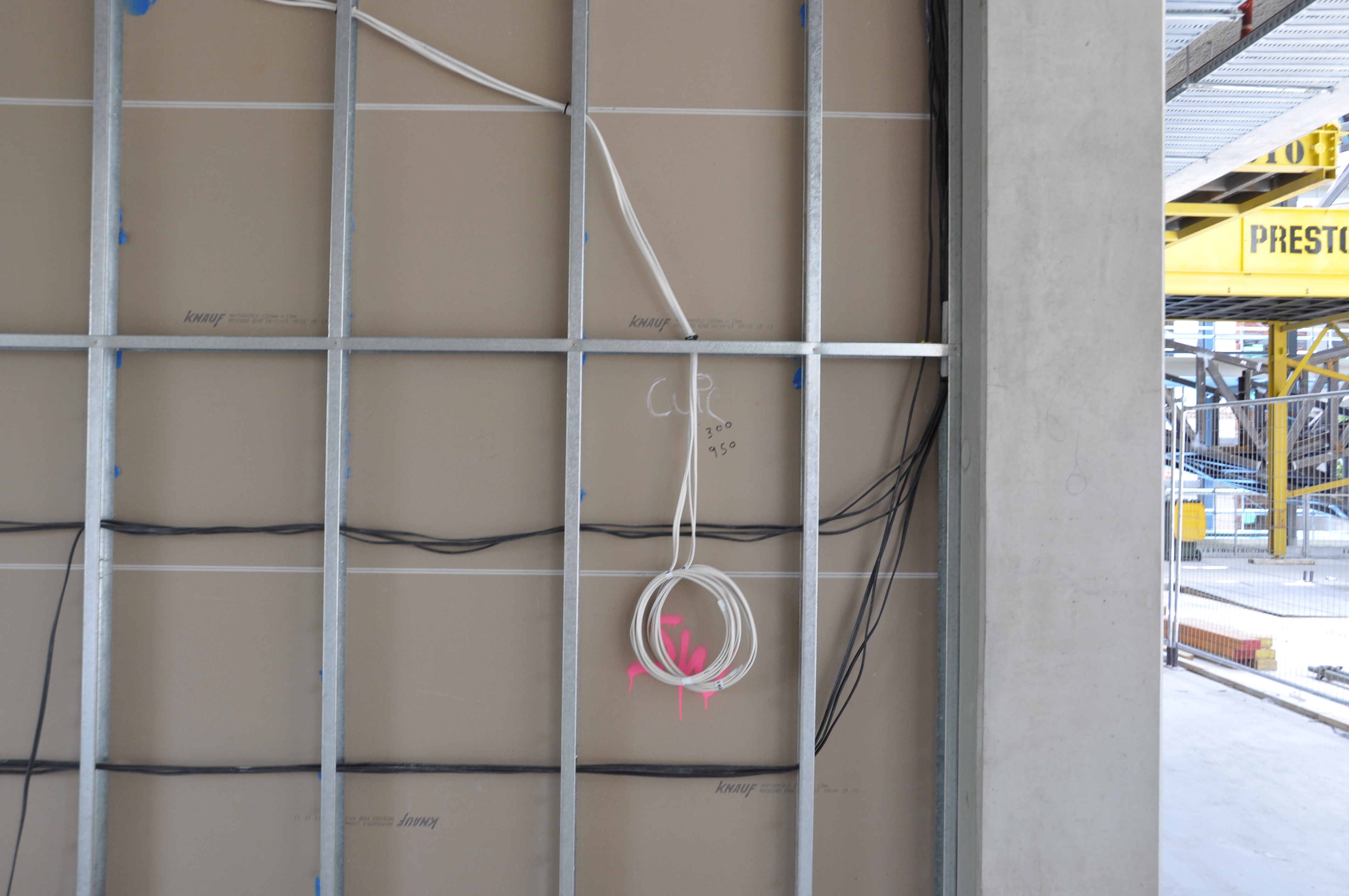 https://archive.abp.unimelb.edu.au/objects/images/Construction/Images/Walls/Metal stud upper floors/DSC_3952.JPG