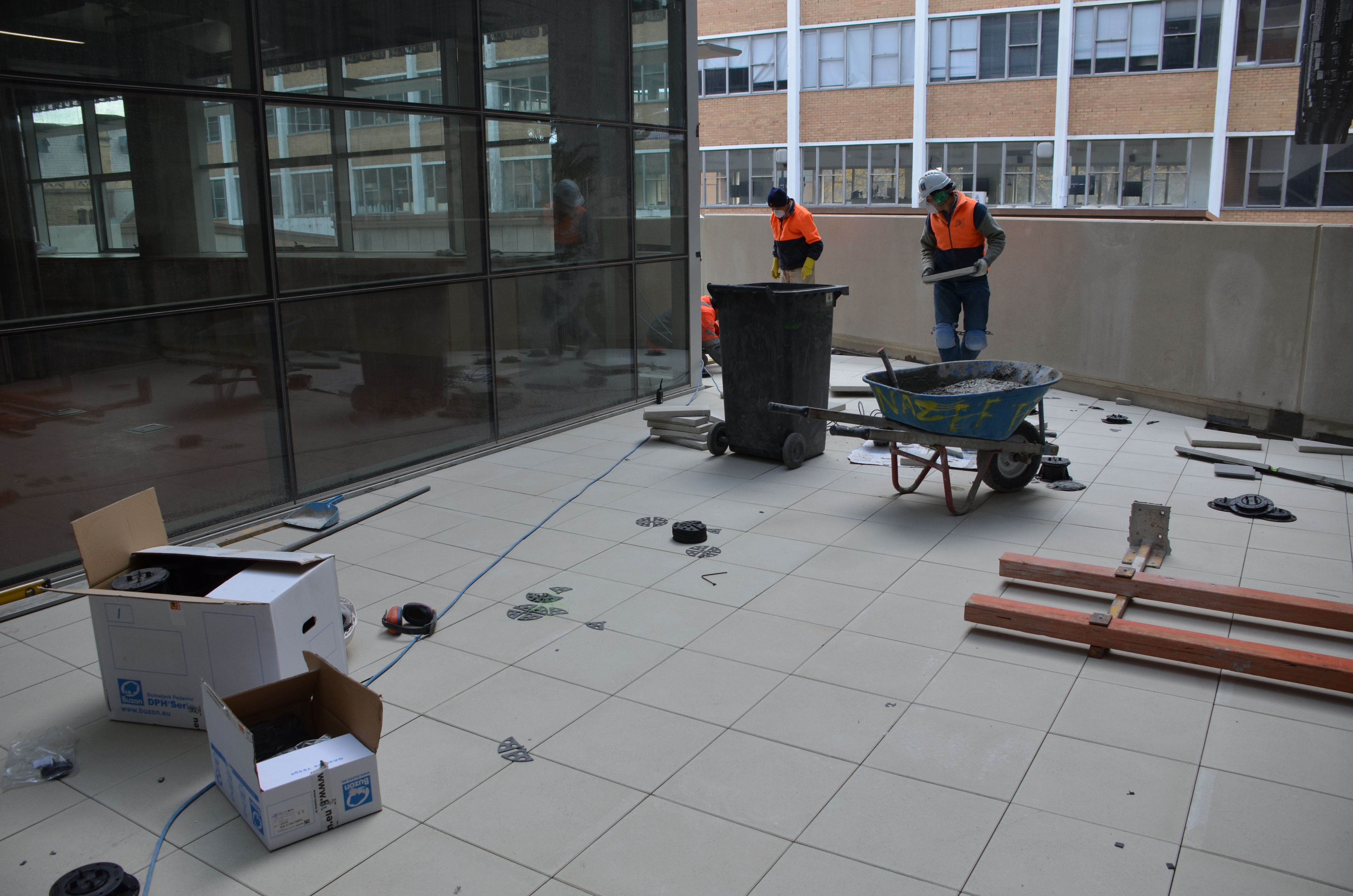 https://archive.abp.unimelb.edu.au/objects/images/Construction/Images/Floors and finishes/External balconies/DSC_9045.JPG https://archive.abp.unimelb.edu.au/objects/images/Construction/Images/Floors and finishes/External balconies/DSC_9045.JPG