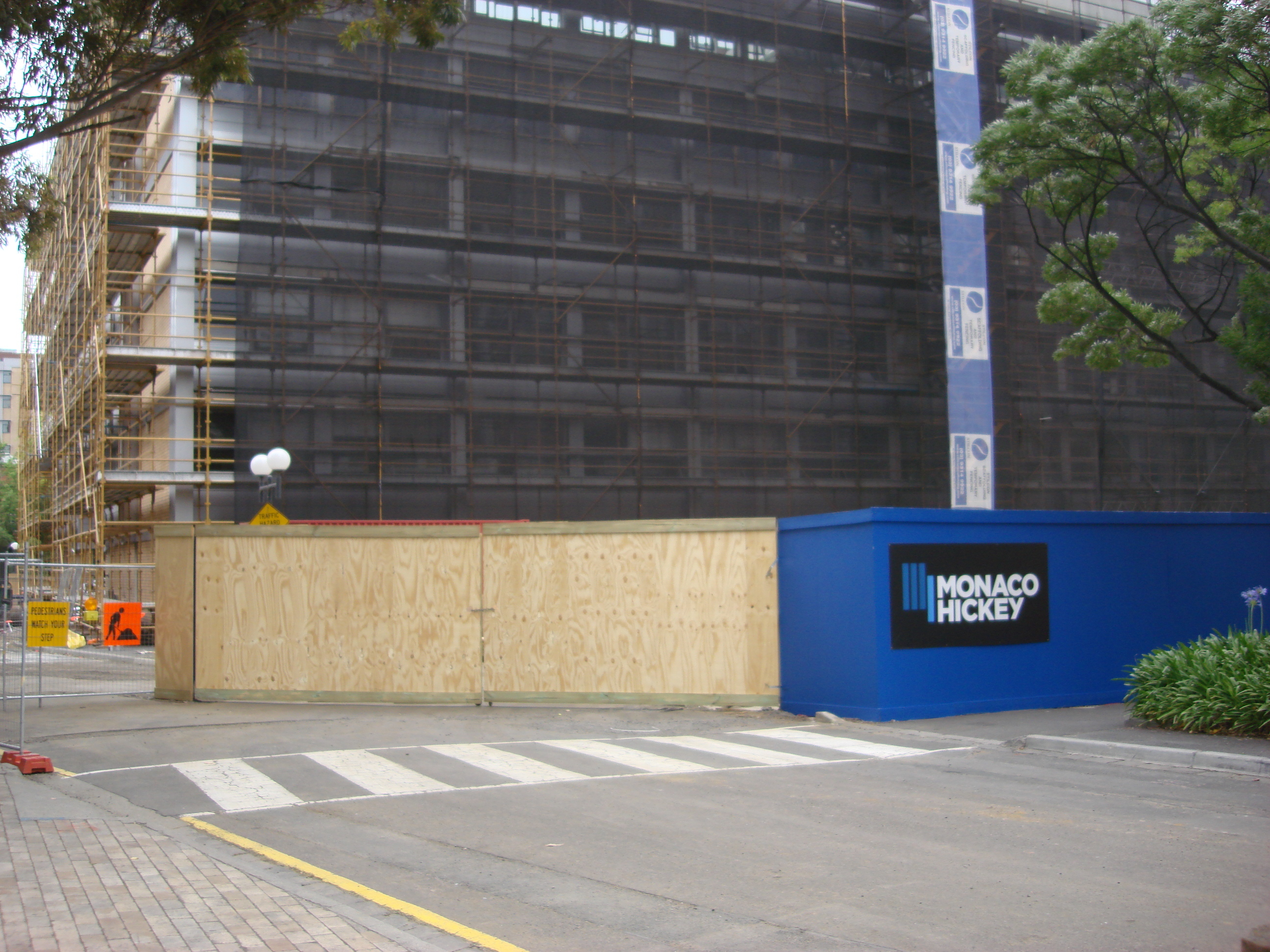 https://archive.abp.unimelb.edu.au/objects/images/Pre-construction/Hoardings and sheds/DSC07992.JPG https://archive.abp.unimelb.edu.au/objects/images/Pre-construction/Hoardings and sheds/DSC07992.JPG